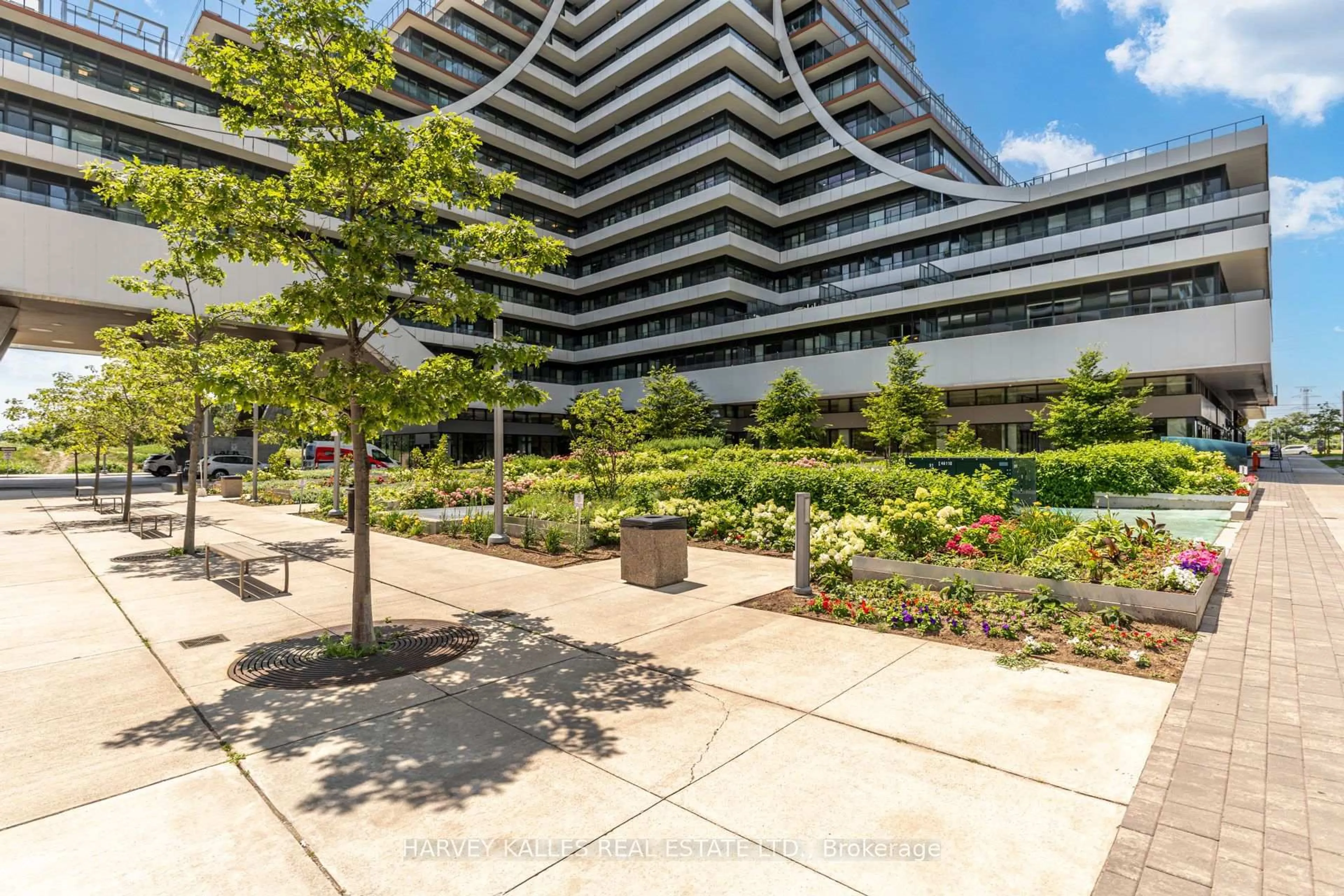 Patio, unknown for 30 Shore Breeze Dr #1822, Toronto Ontario M8V 0J1