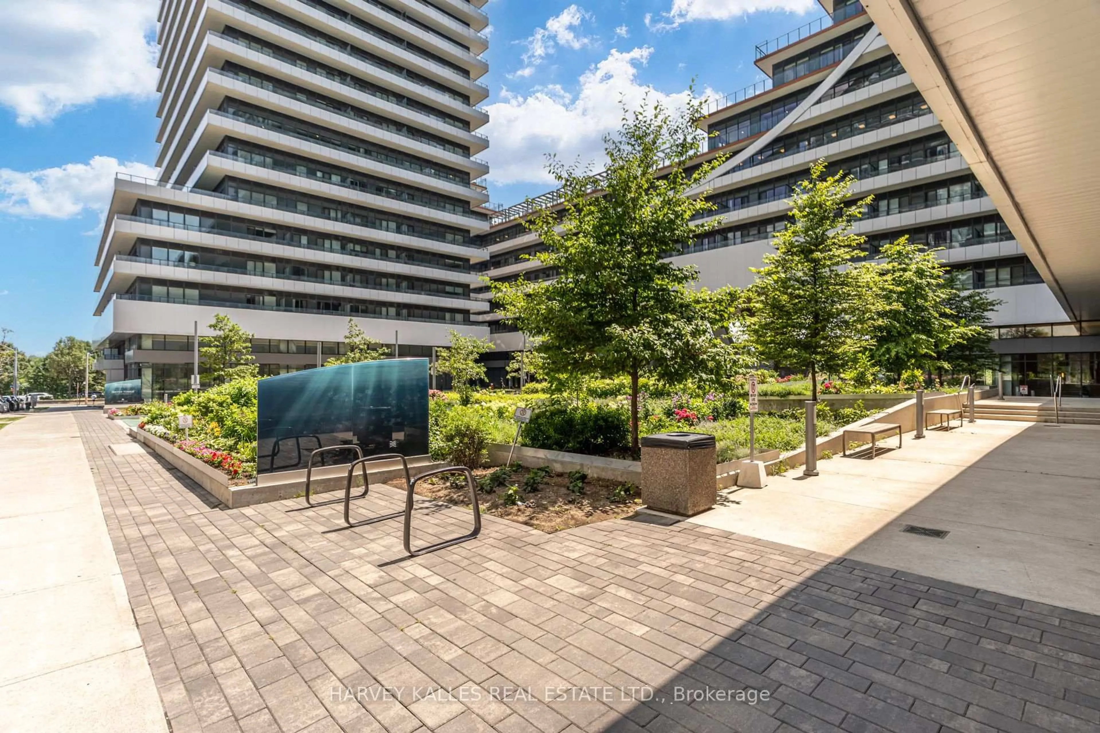 Patio, street for 30 Shore Breeze Dr #1822, Toronto Ontario M8V 0J1