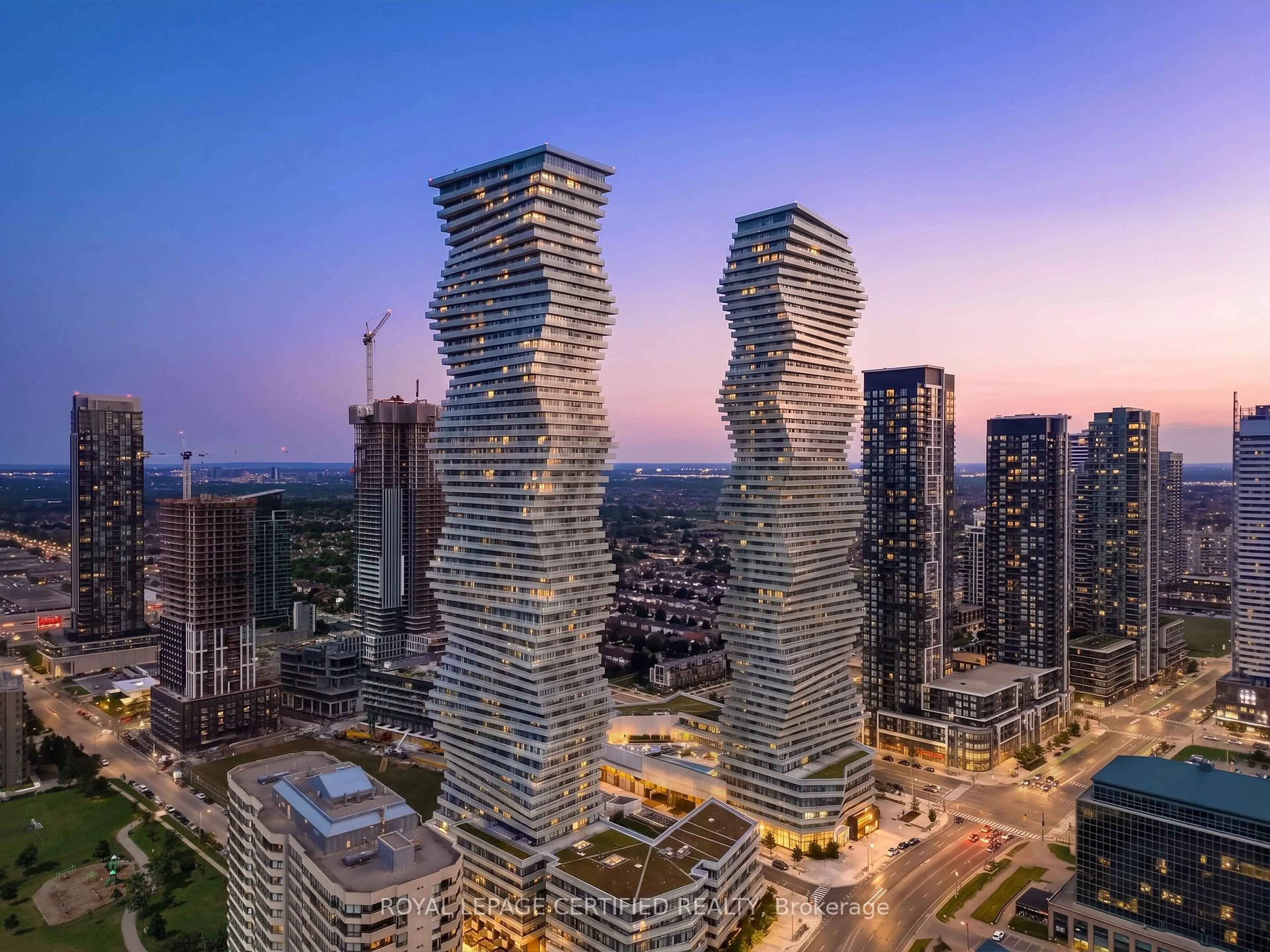 Unknown for 3900 Confederation Pkwy #5907, Mississauga Ontario L5B 0M3