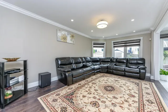 72 Rainforest Dr, Brampton 2