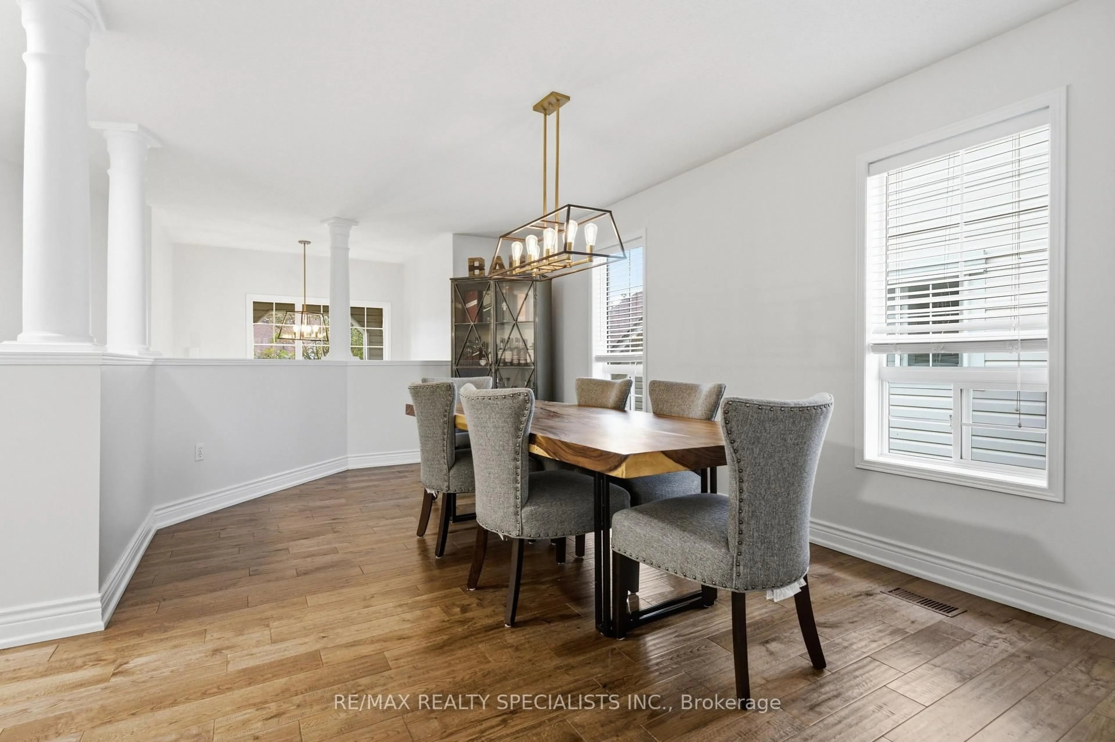 Dining room, wood/laminate floor for 192 VAN SCOTT Dr, Brampton Ontario L7A 1V8