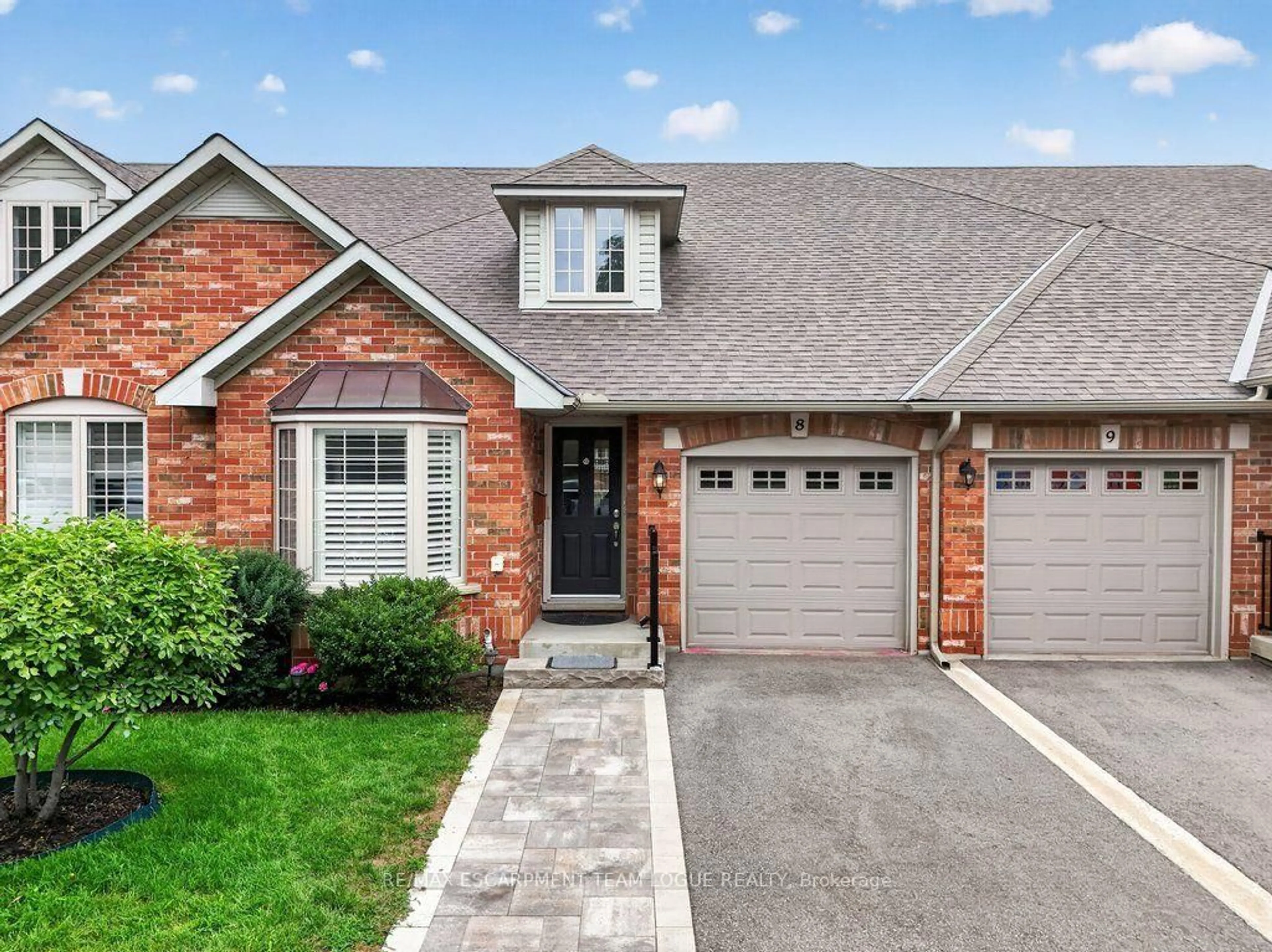 Home with brick exterior material, street for 767 Maple Ave #8, Burlington Ontario L7S 2K1