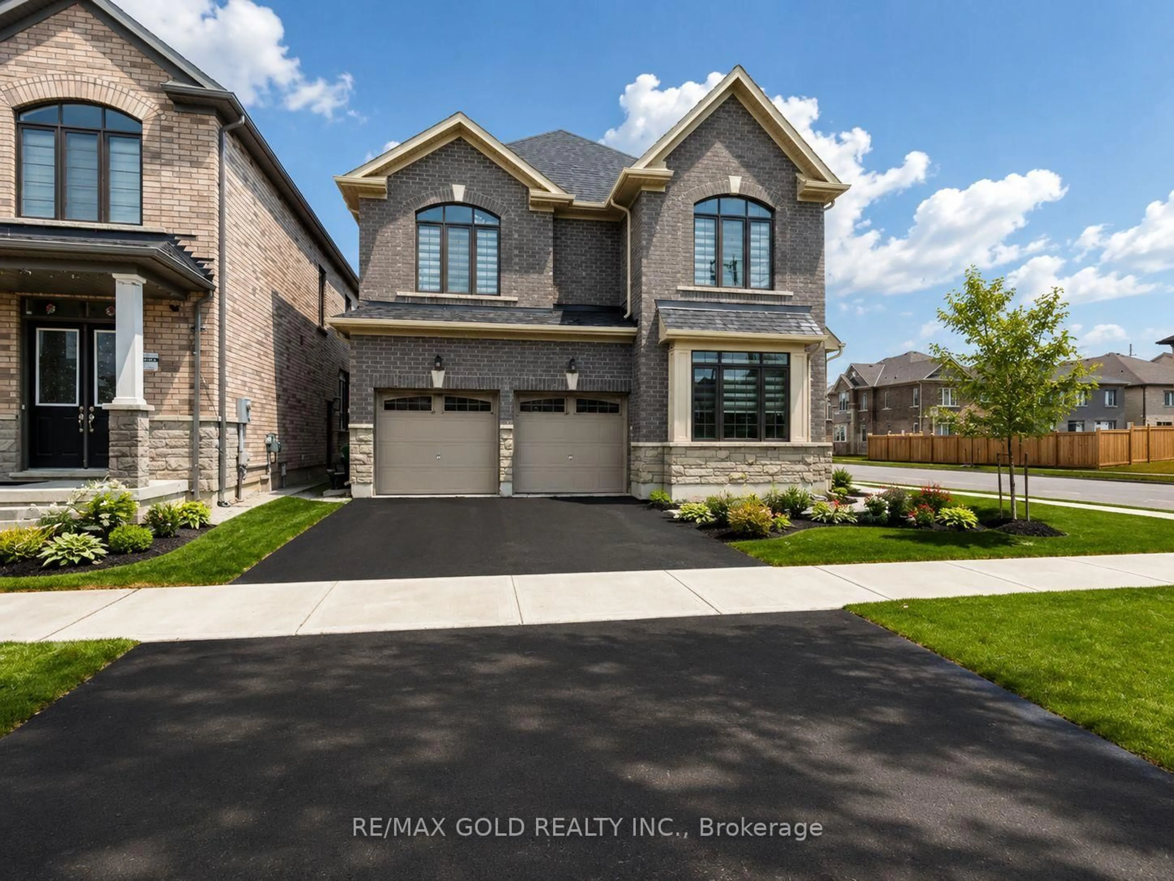 Home with brick exterior material, street for 37 Peak Dr, Brampton Ontario L6X 5S5
