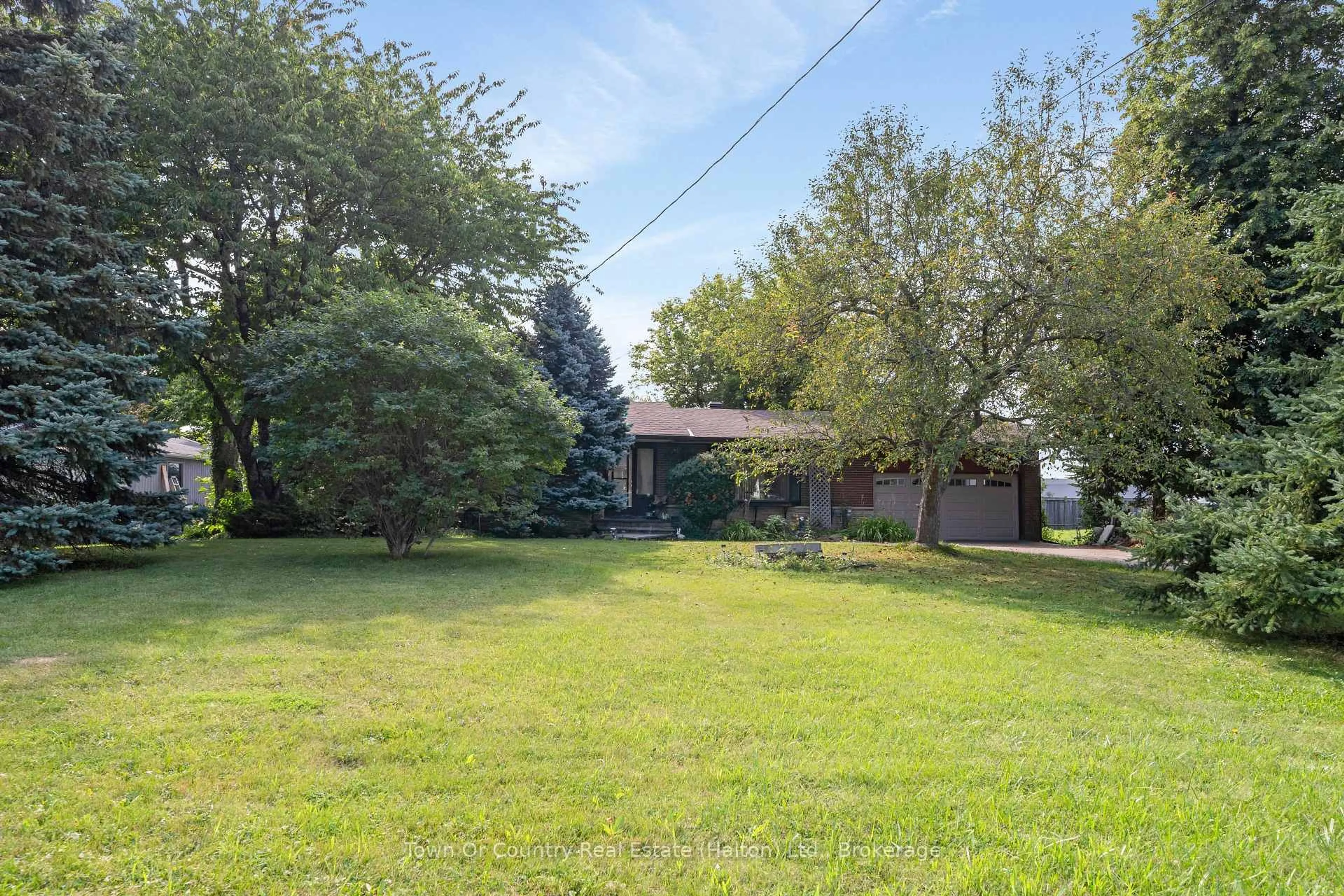 A pic from outside/outdoor area/front of a property/back of a property/a pic from drone, unknown for 7640 5 Sdrd, Milton Ontario L9T 2X7
