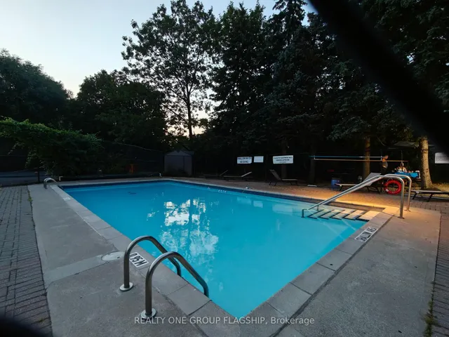 600 Rexdale Blvd #802, Toronto 4