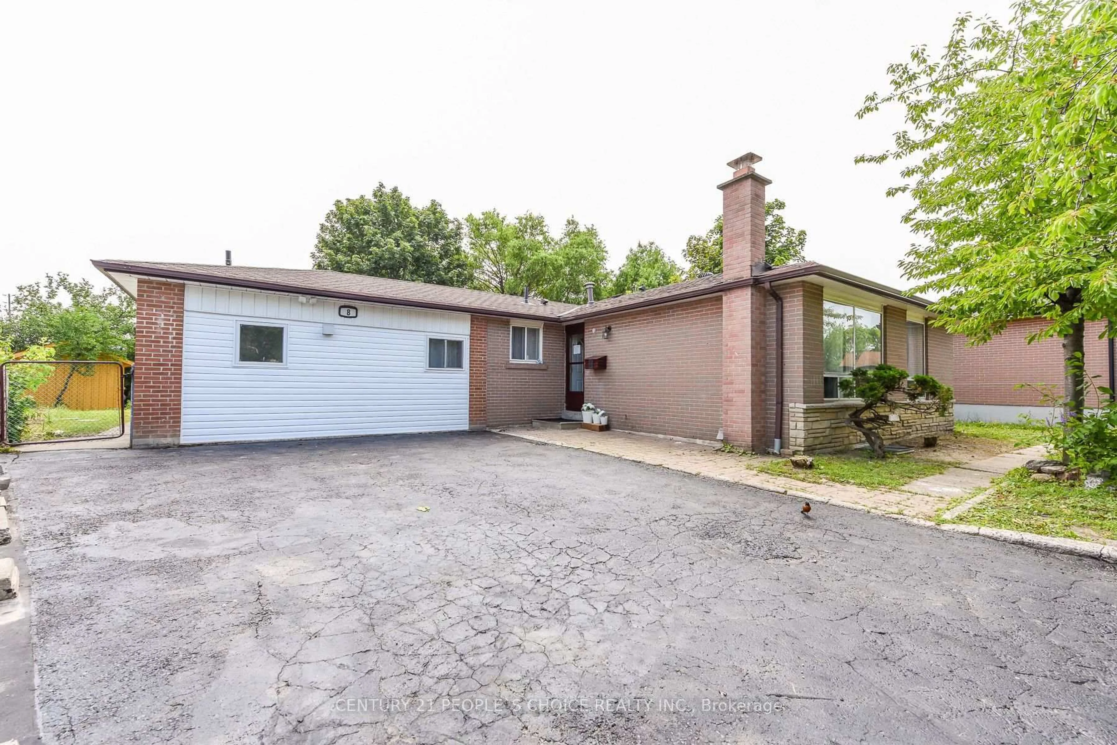 Unknown for 8 Fidelia Cres, Brampton Ontario L6T 3P8