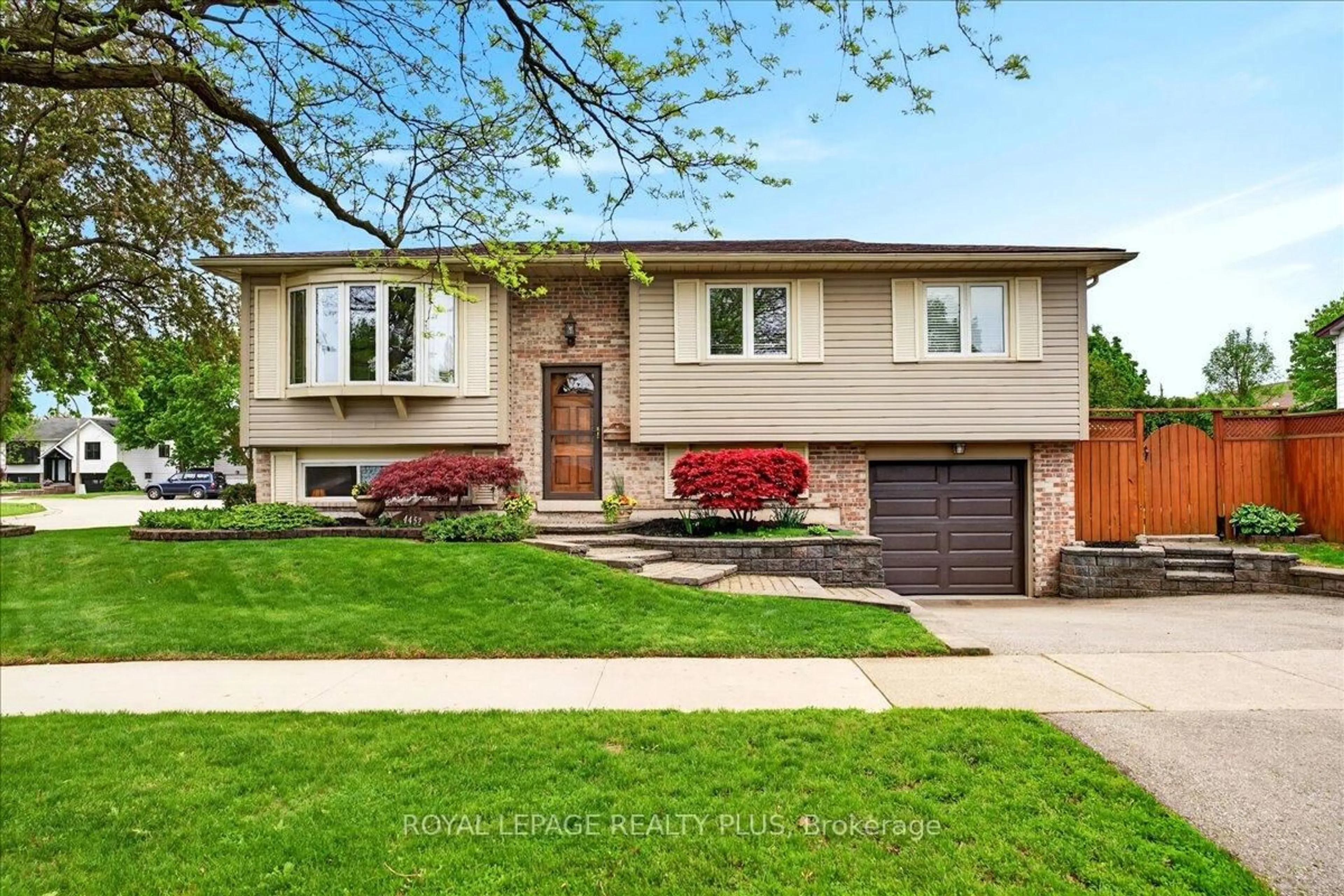 Home with brick exterior material, street for 4452 Delaney Dr, Burlington Ontario L7L 5J2