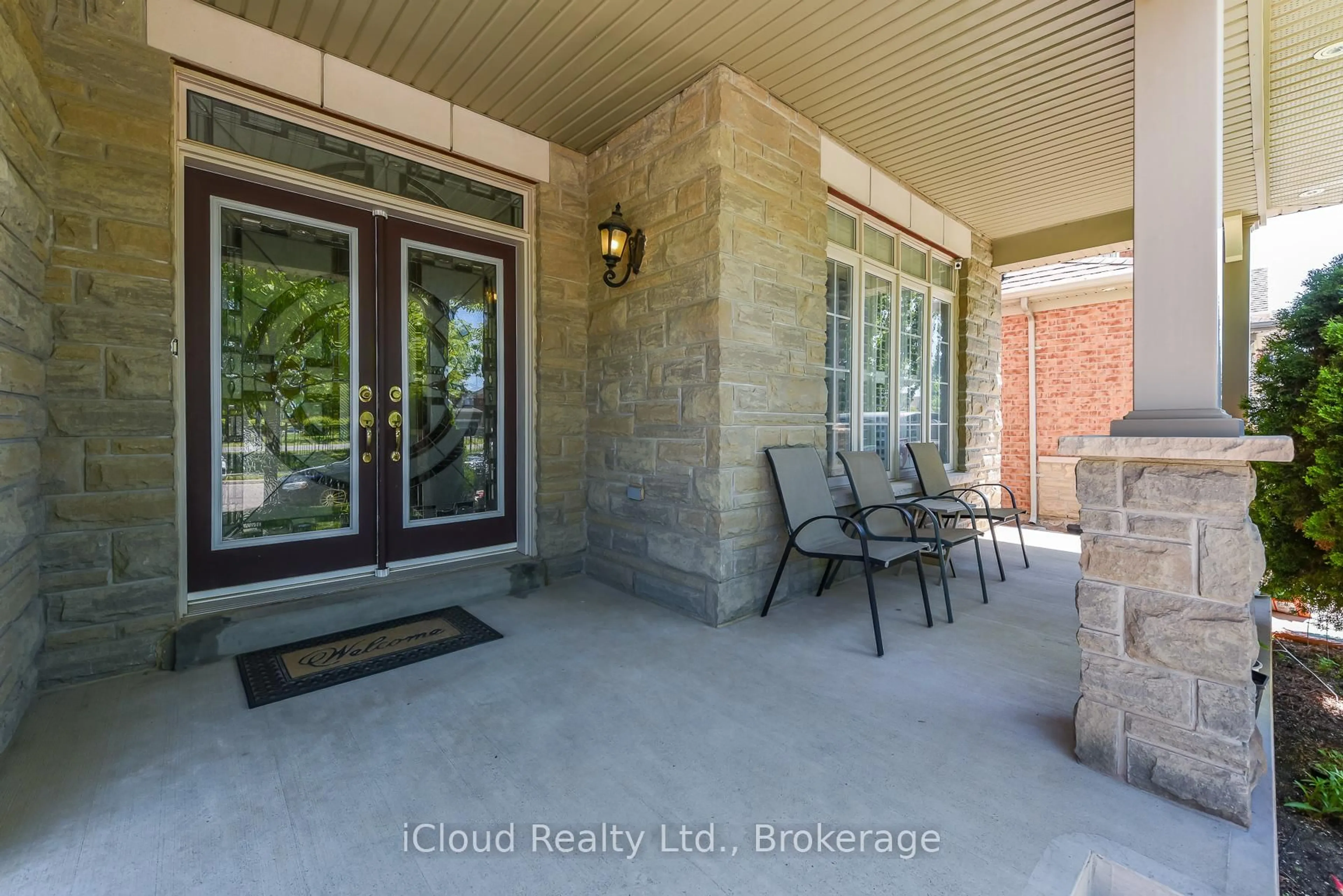 Patio, street for 7 Merrittonia St, Brampton Ontario L6X 0Y9