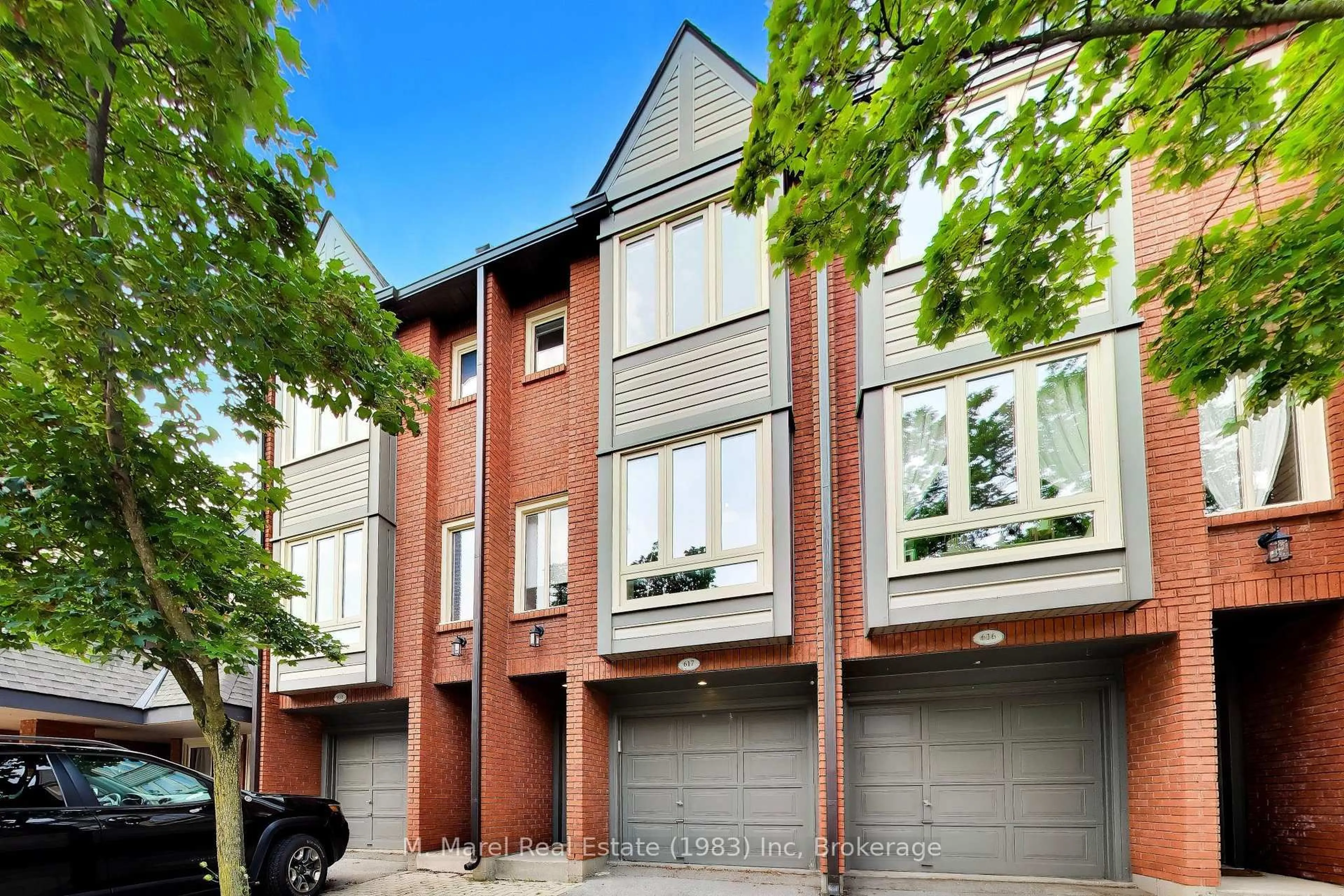 Home with brick exterior material, street for 895 Maple Ave #617, Burlington Ontario L7S 2H7