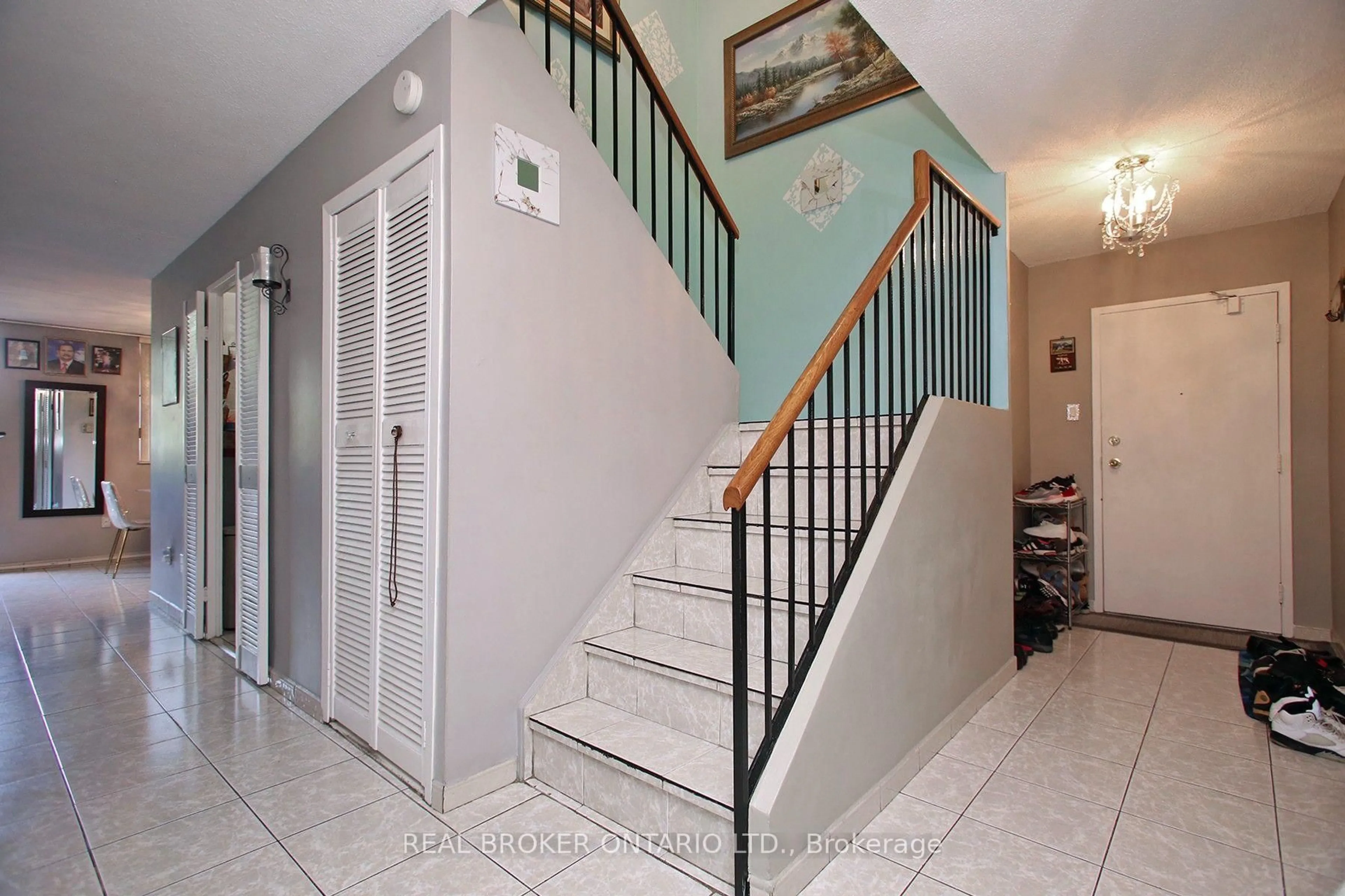 Unknown for 2645 Jane St #312, Toronto Ontario M3L 2J3