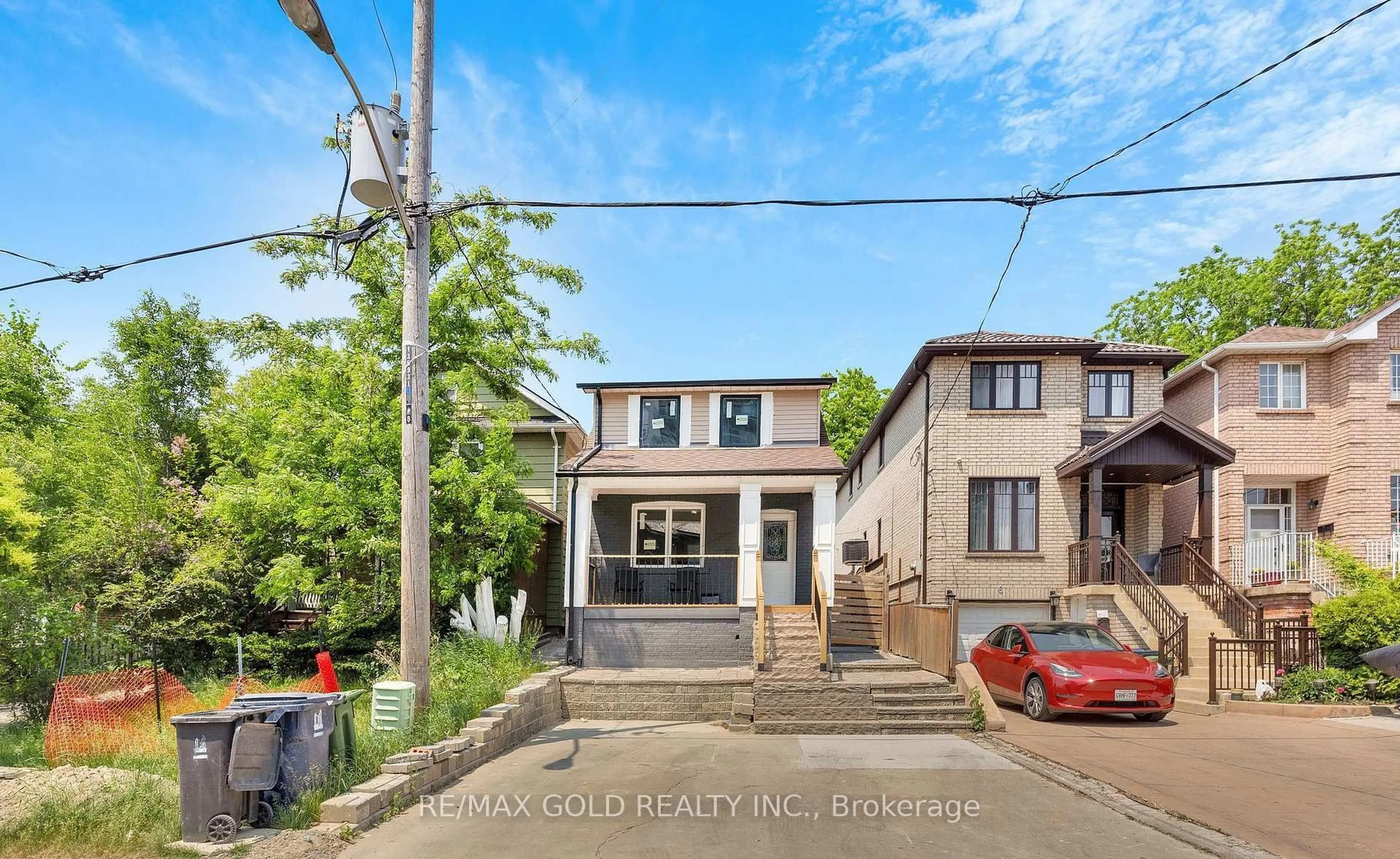 Unknown for 8 Fairglen Cres, Toronto Ontario M9N 1S2