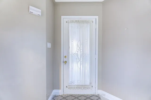 4 Compton Crt, Caledon 3