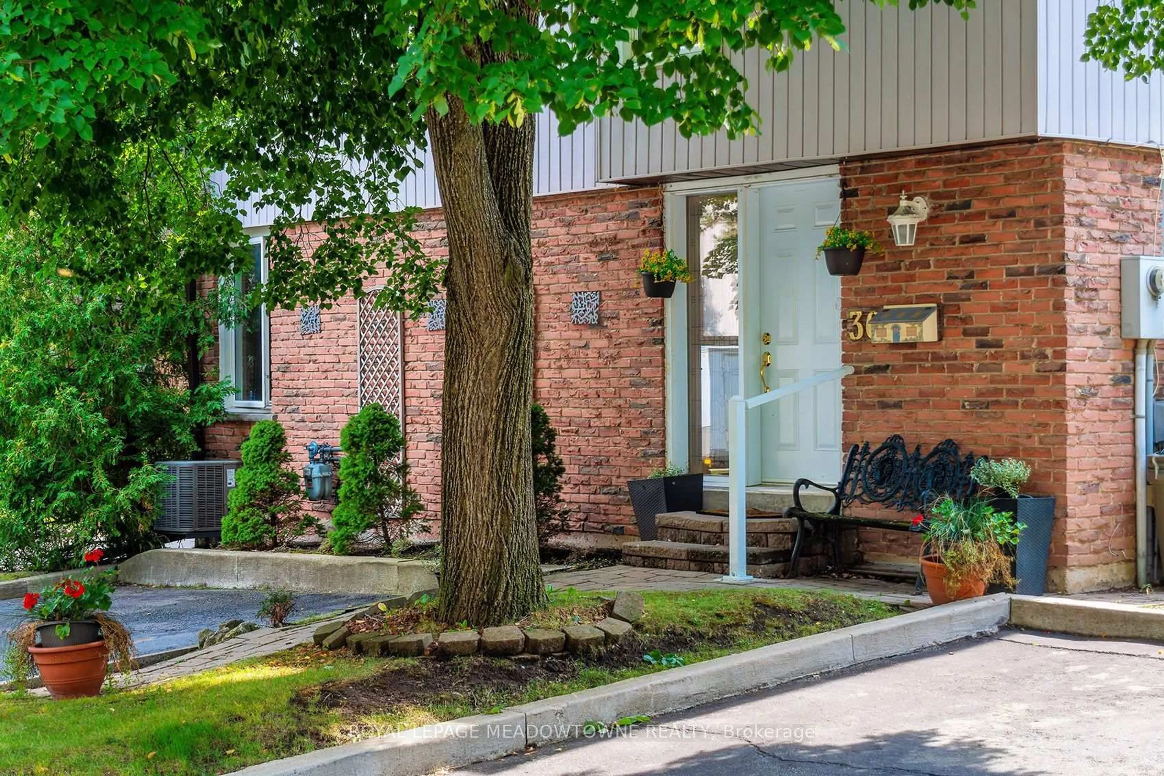 Unknown for 59 Kenninghall Blvd #30, Mississauga Ontario L5N 1J6