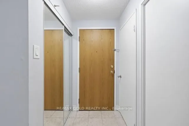 61 Markbrook Lane #ph08, Toronto 4