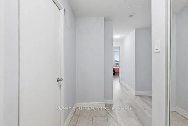 61 Markbrook Lane #ph08, Toronto 5