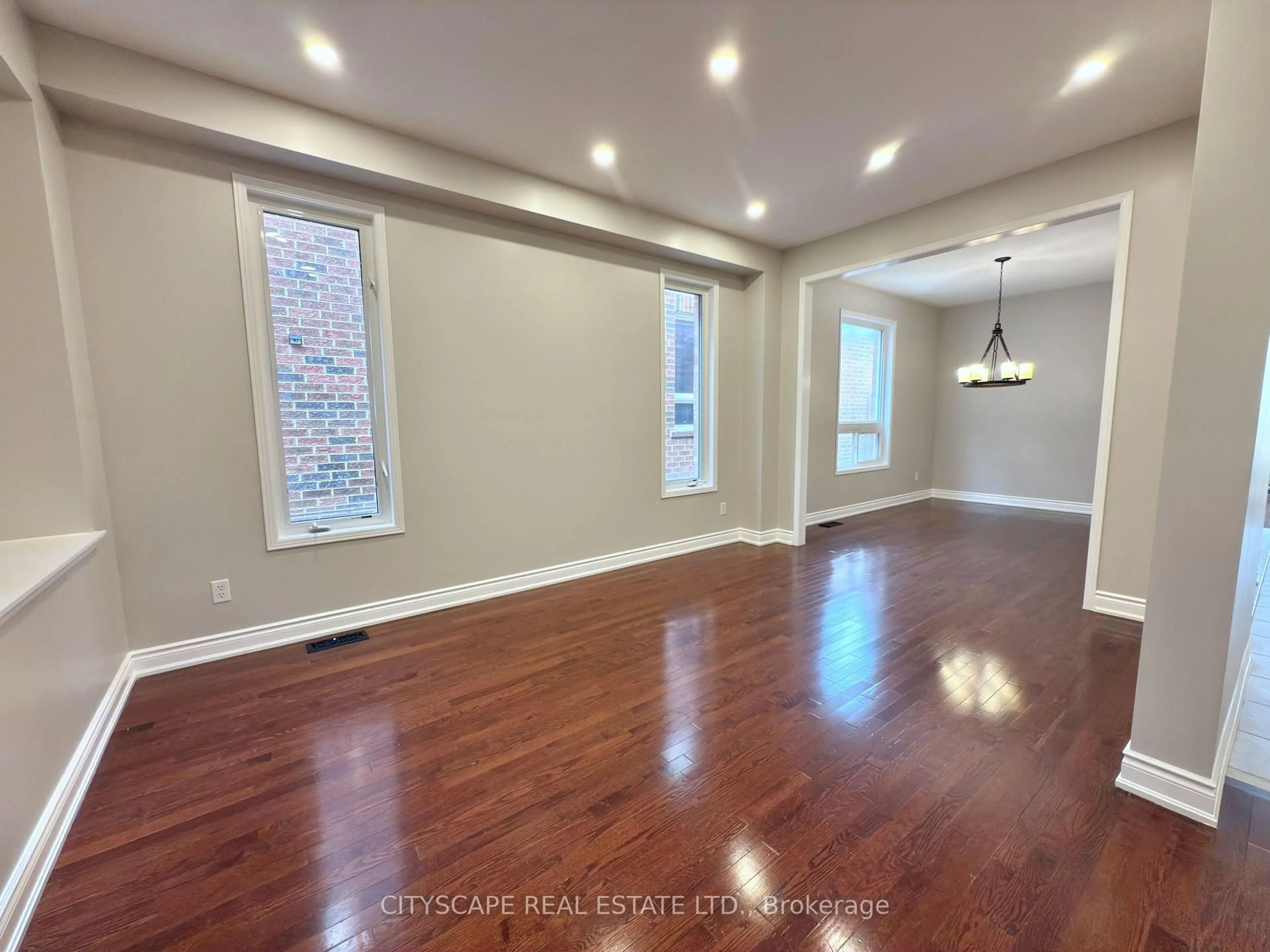 A pic of a room for 5409 Bestview Way, Mississauga Ontario L5M 0B8