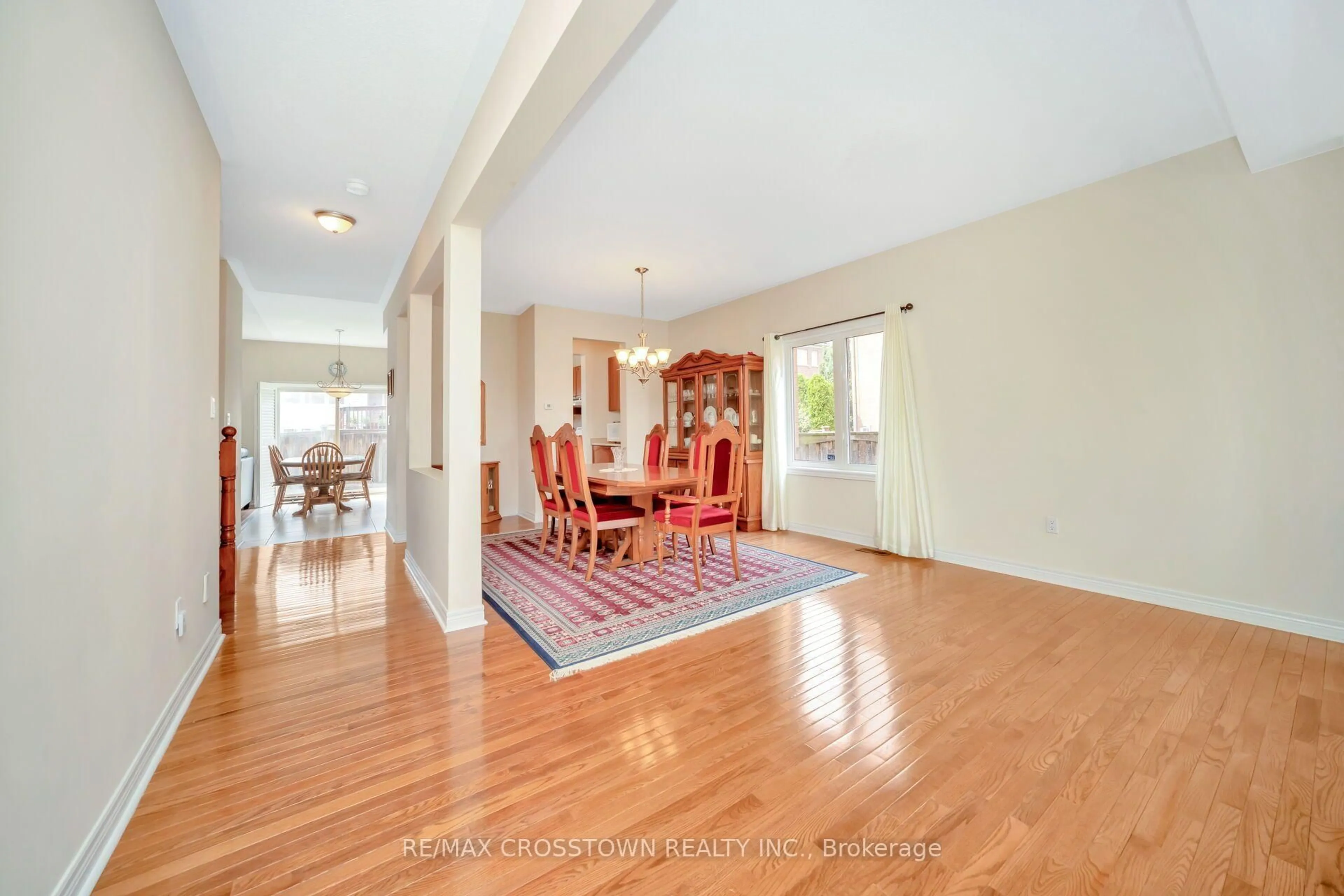 Dining room, unknown for 67 Sorbonne Dr, Brampton Ontario L6P 1Y6