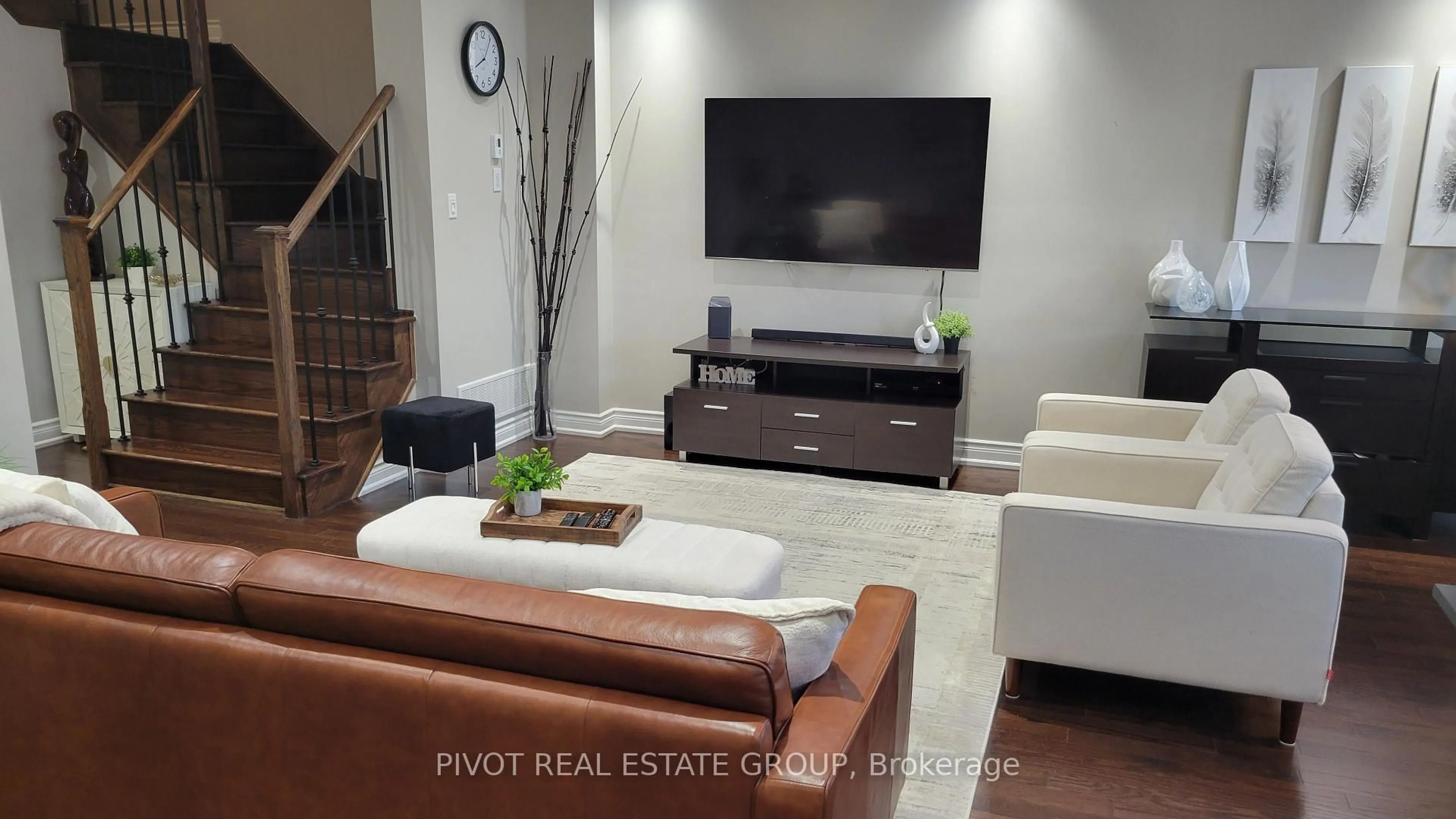 Living room with furniture, unknown for 1292 Clarriage Crt, Milton Ontario L9E 1J4