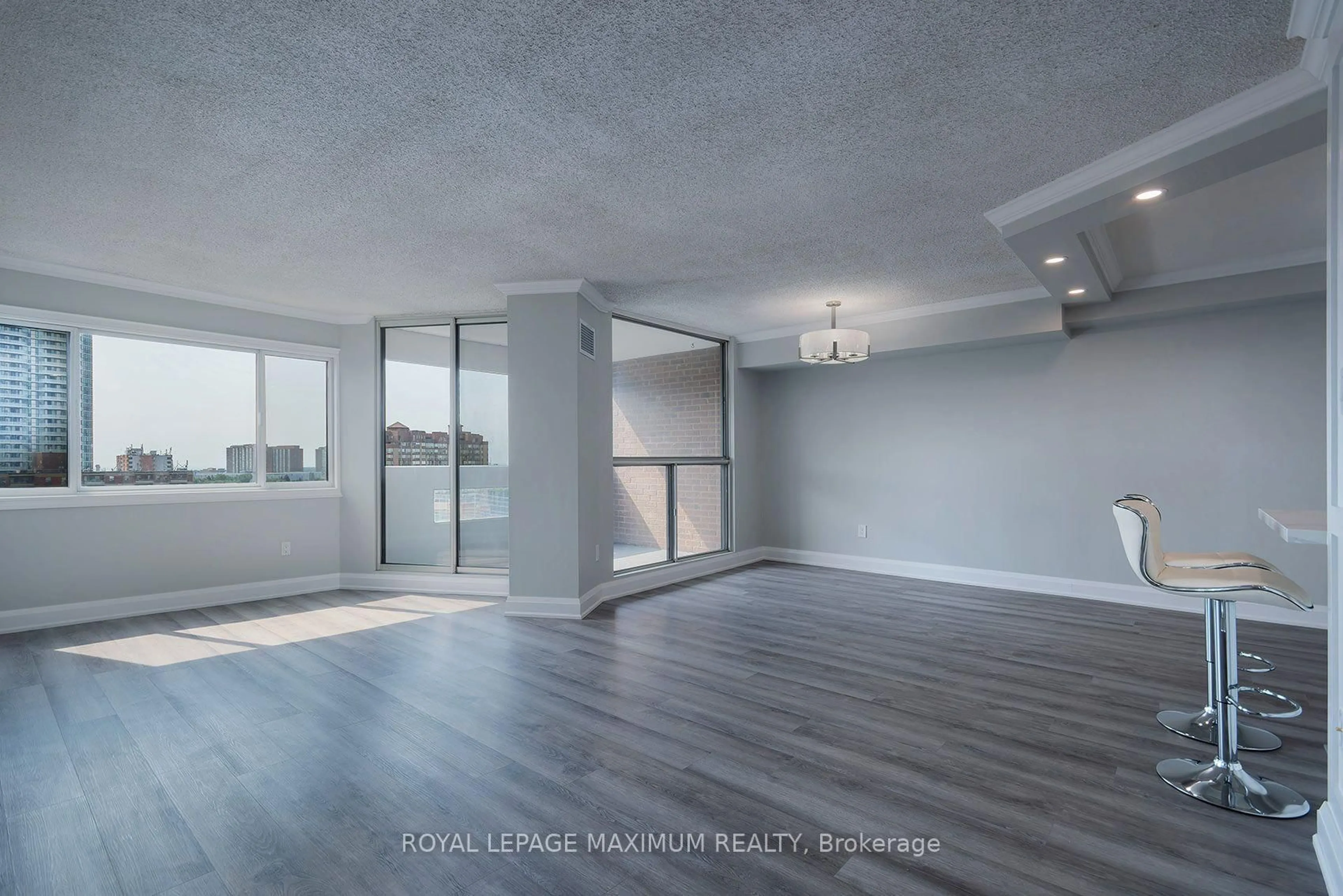 A pic of a room for 50 Elm Dr #1205, Mississauga Ontario L5A 3X2