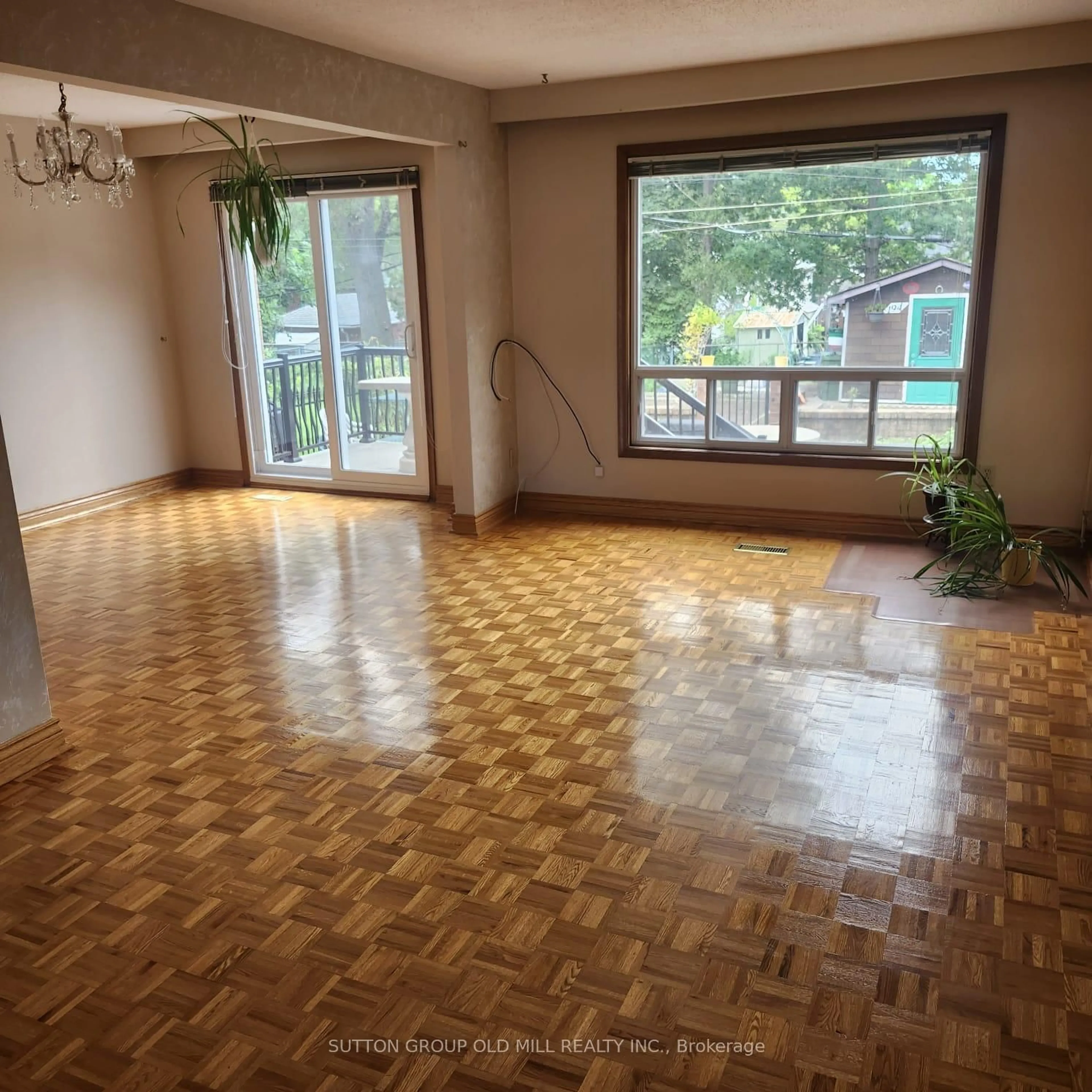 A pic of a room for 194 Beta St, Toronto Ontario M8W 4H6
