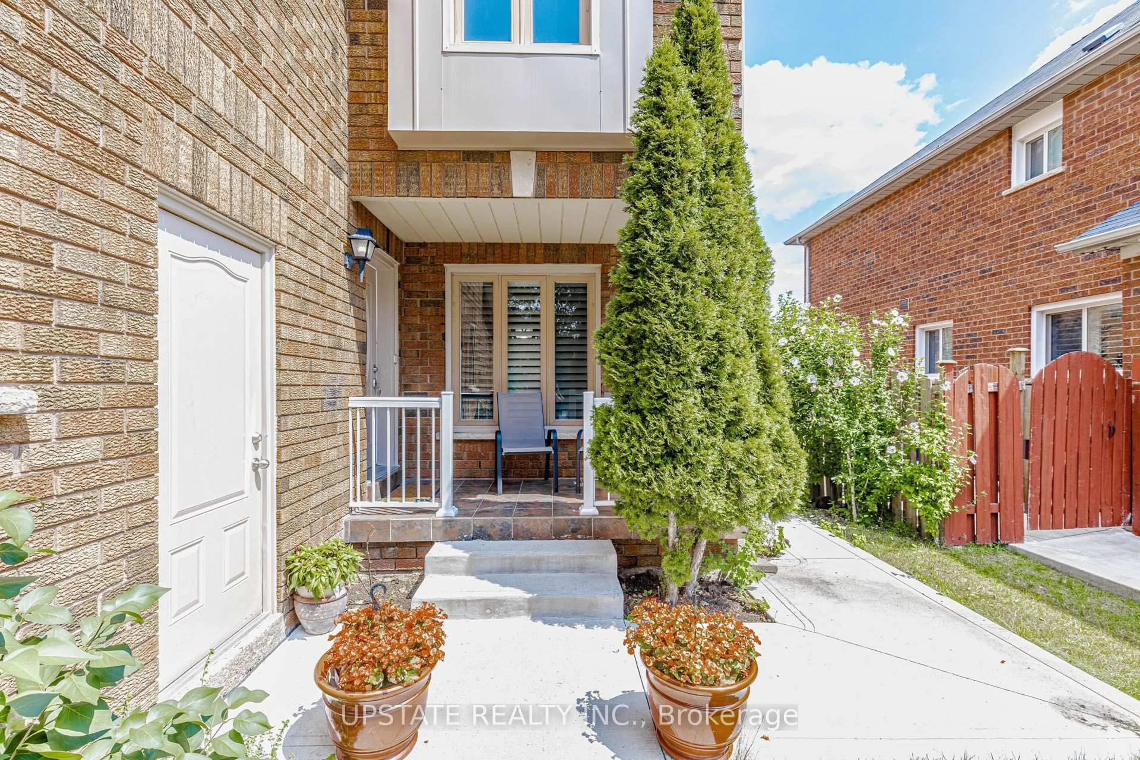 Home with brick exterior material, street for 9 Palmolive St, Brampton Ontario L6R 1P4