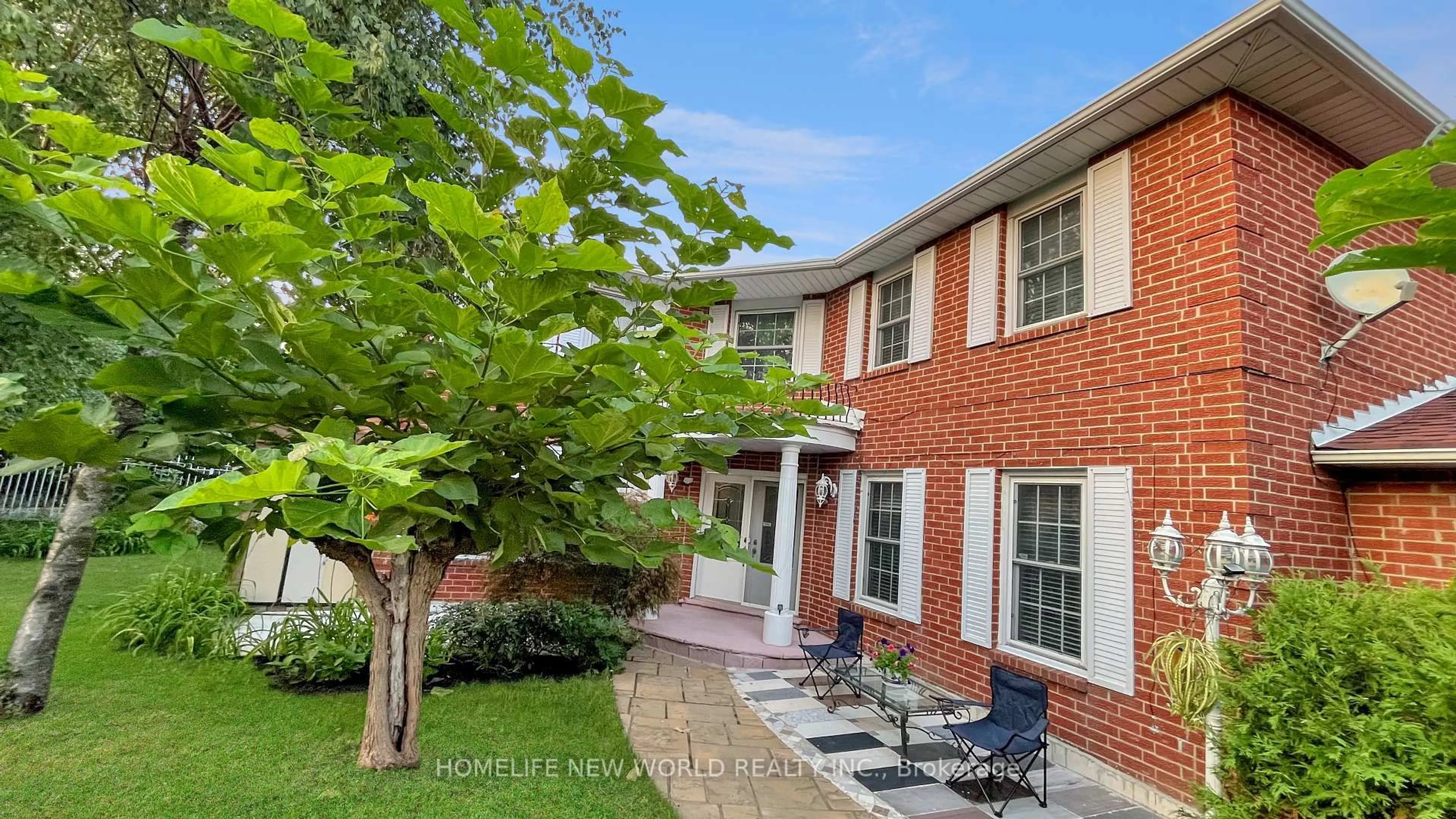 Home with brick exterior material, street for 14 Madrid Cres, Brampton Ontario L6S 2X4