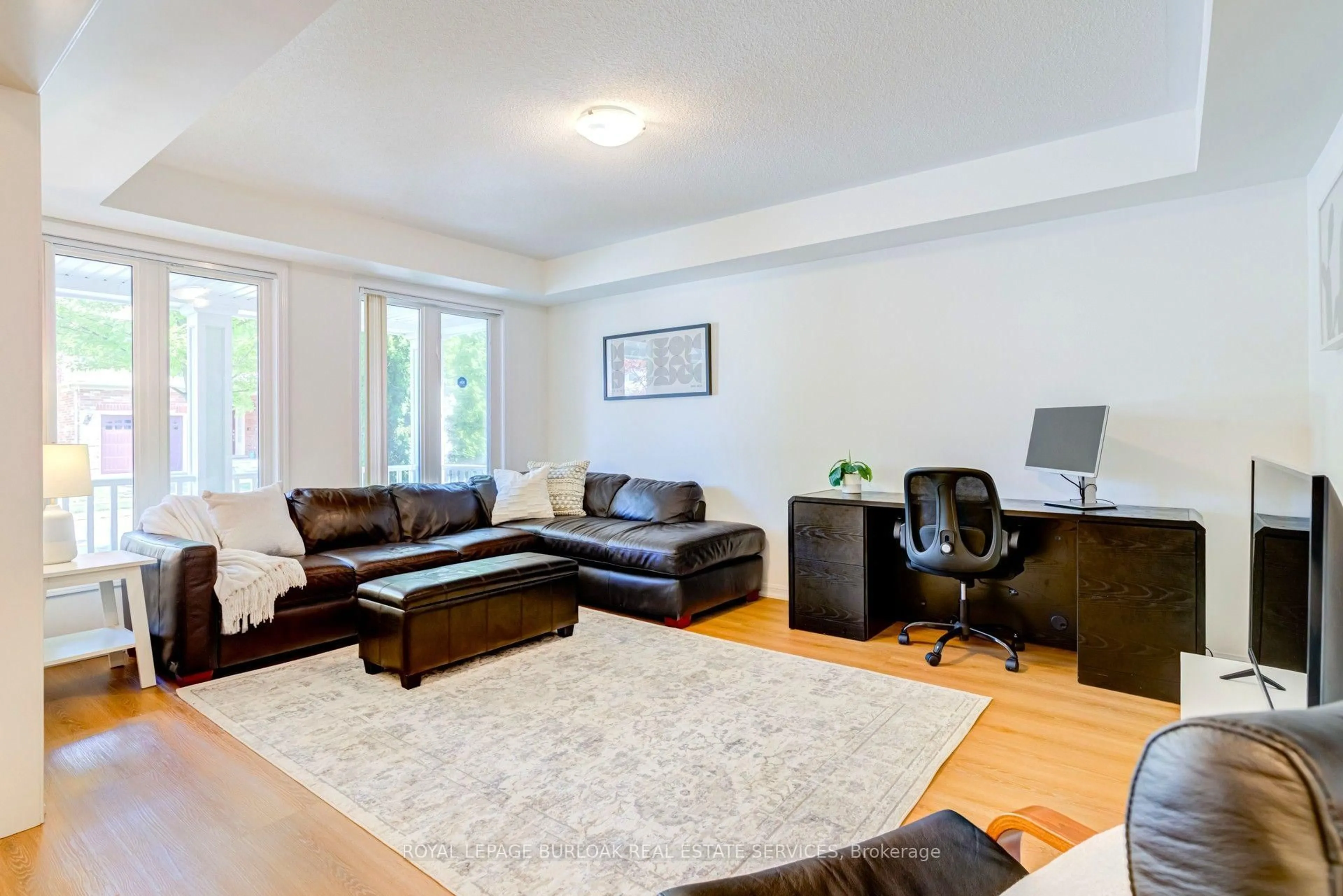 Living room with furniture, wood/laminate floor for 672 Mceastern Path, Milton Ontario L9T 0G4