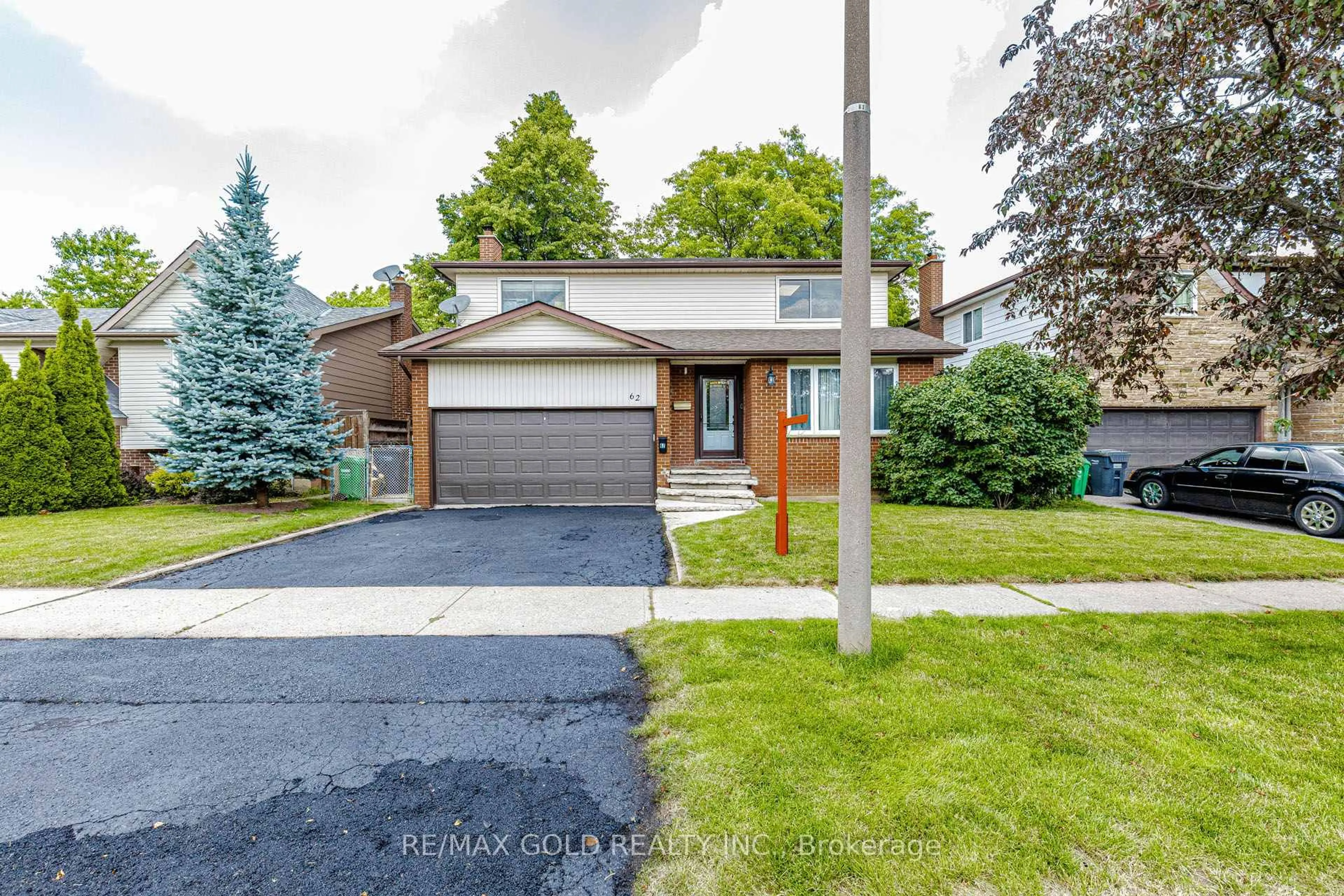 Home with brick exterior material, street for 62 Charters Rd, Brampton Ontario L6V 2S5
