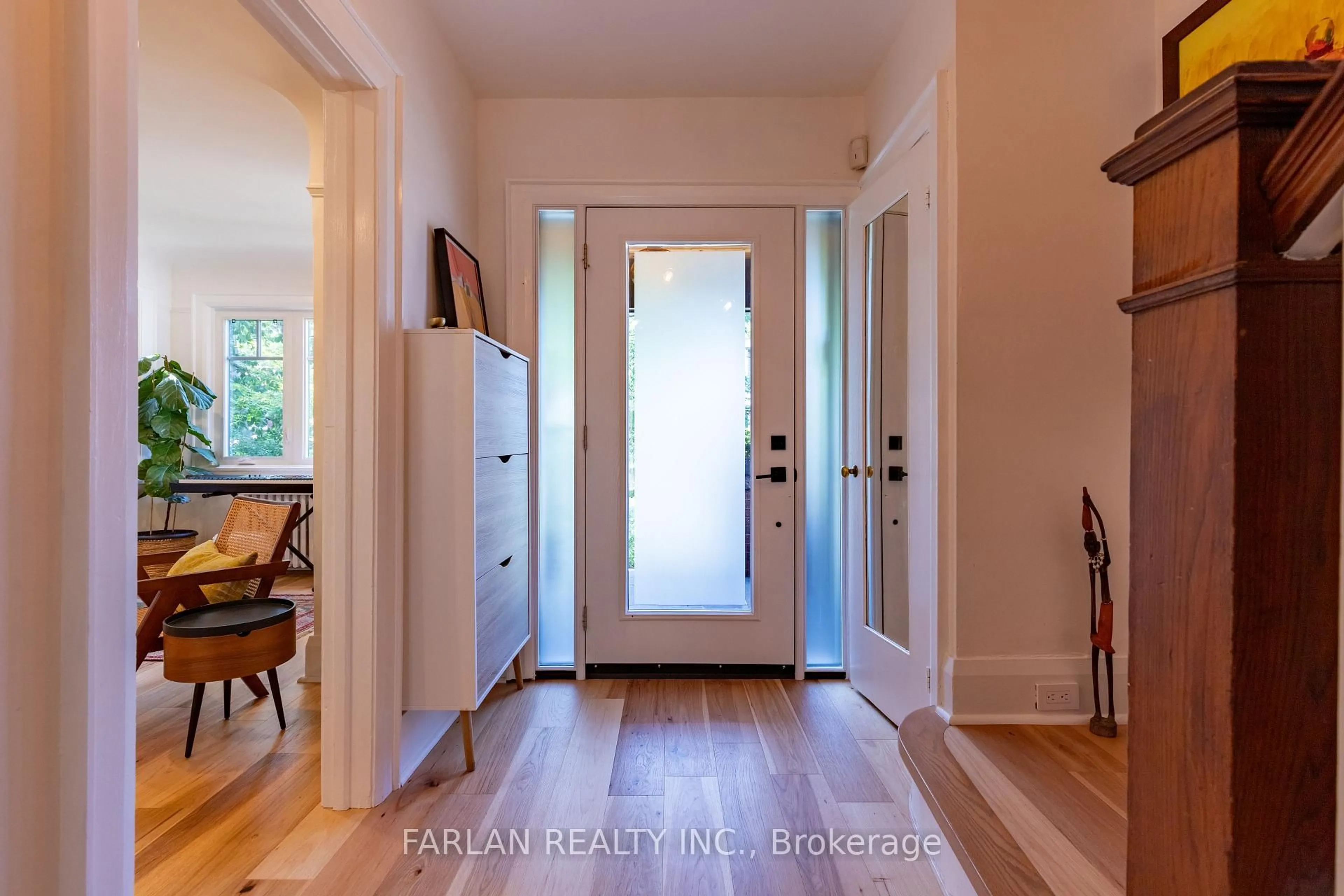 Indoor entryway for 133 Deforest Rd, Toronto Ontario M6S 1J7
