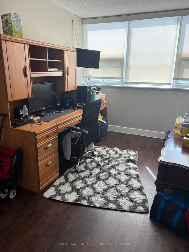 75 Emmett Ave #307, Toronto 3
