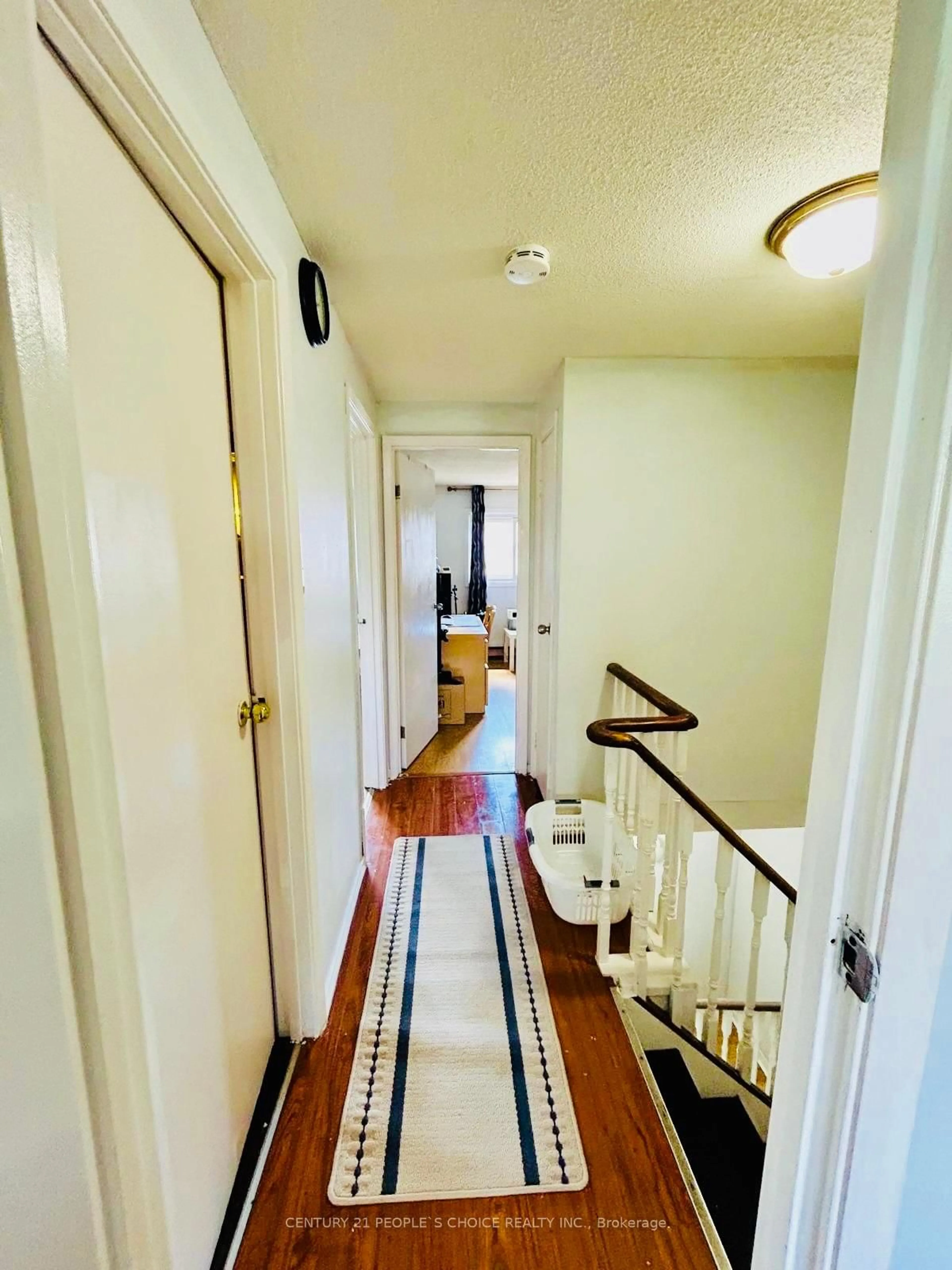 Unknown for 25 Mccallum Crt, Brampton Ontario L6W 3M4