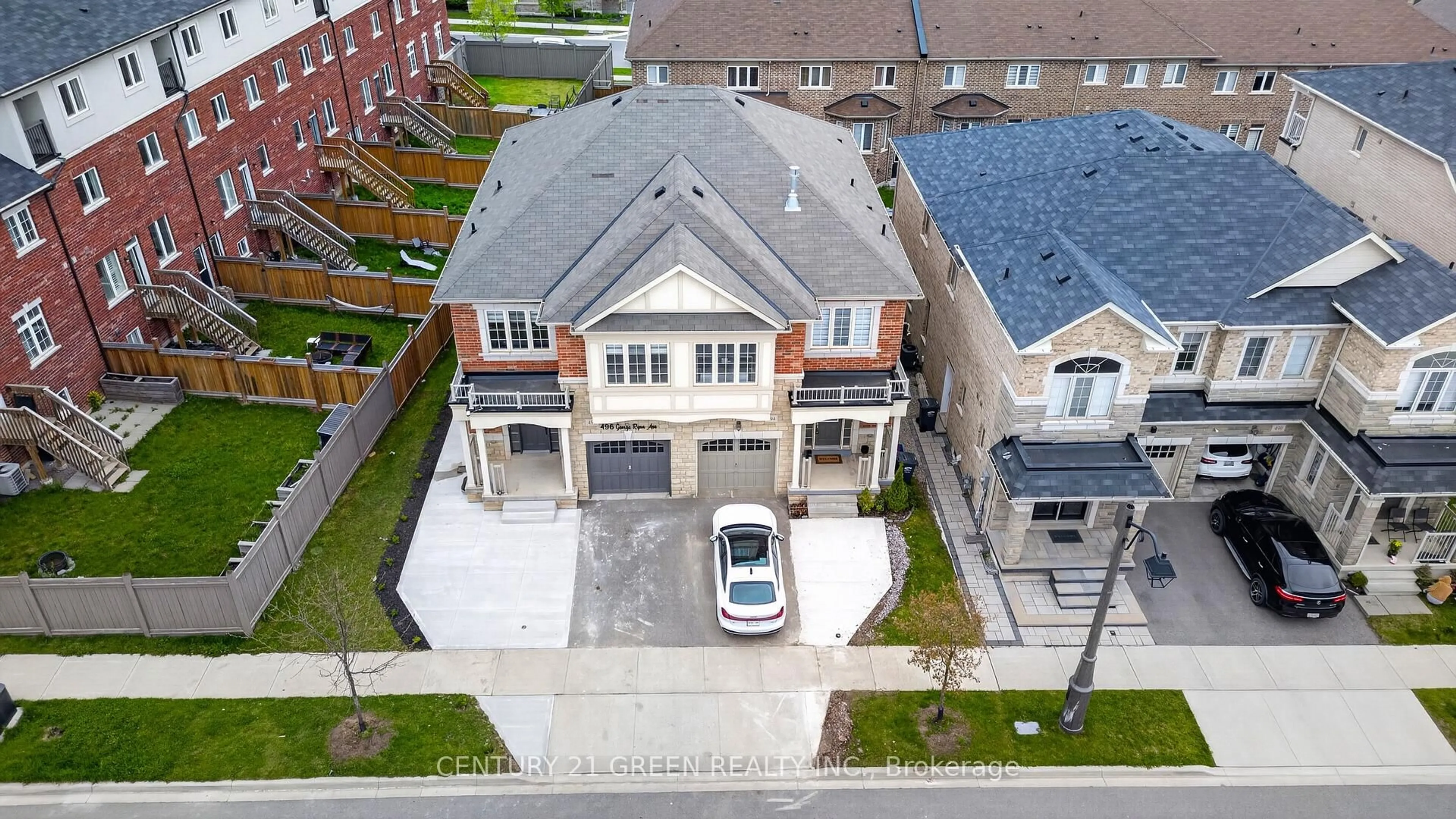 A pic from outside/outdoor area/front of a property/back of a property/a pic from drone, street for 496 George Ryan Ave, Oakville Ontario L6H 0S5