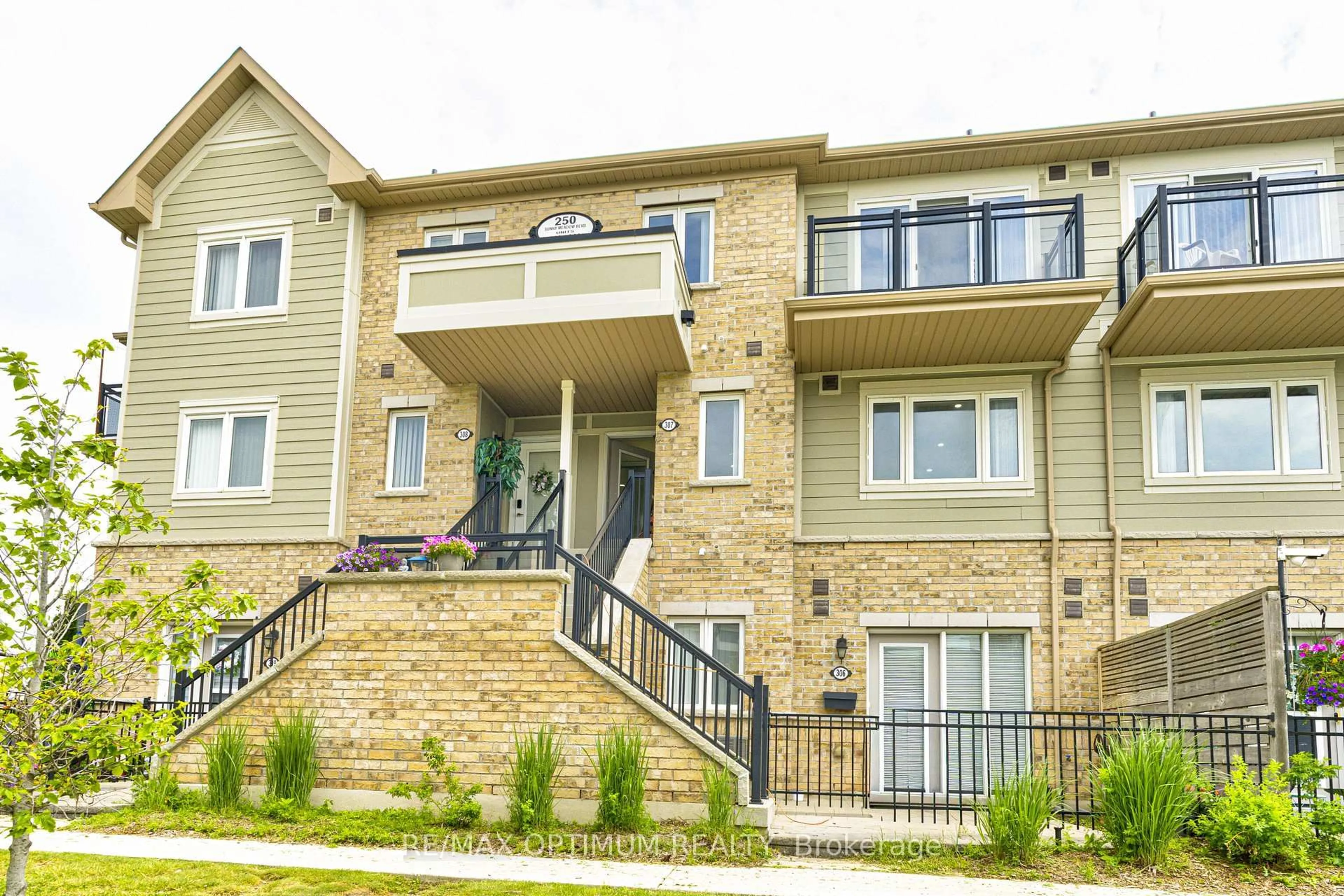 Unknown for 250 Sunny Meadow Blvd #307, Brampton Ontario L6R 3Y6