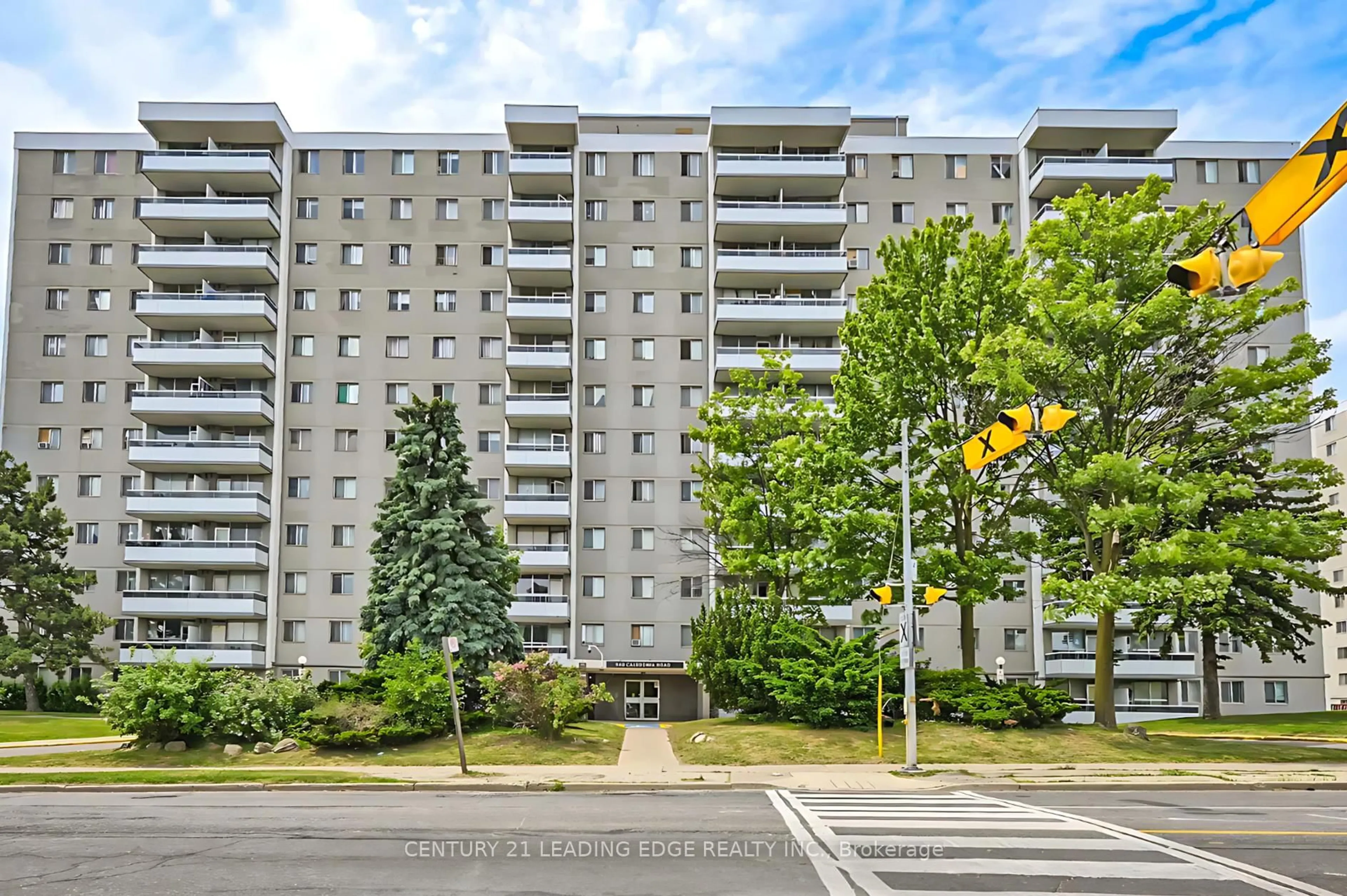 Unknown for 940 Caledonia Rd #611, Toronto Ontario M6B 2G8