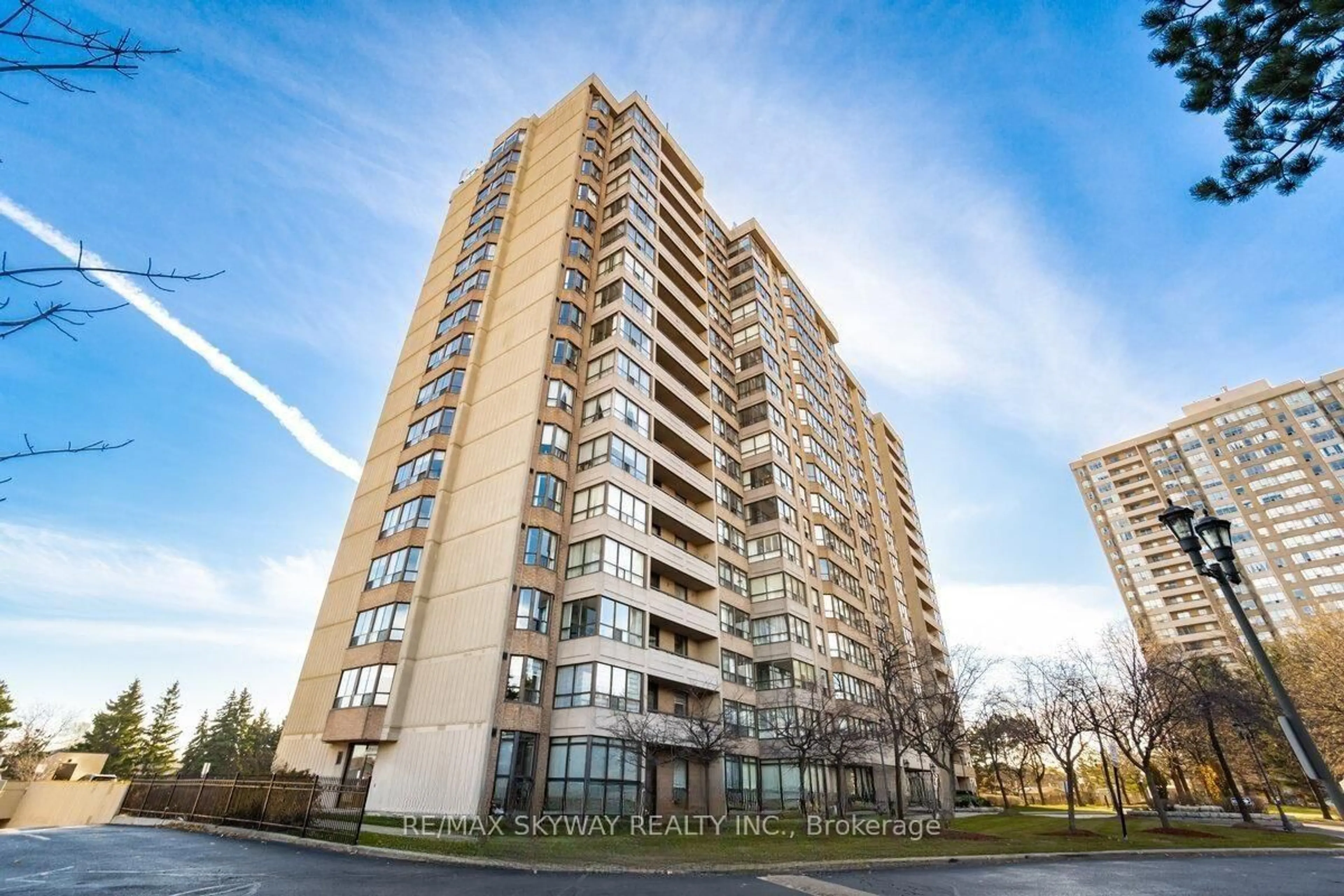 Unknown for 10 Malta Ave #905, Brampton Ontario L6Y 4G6