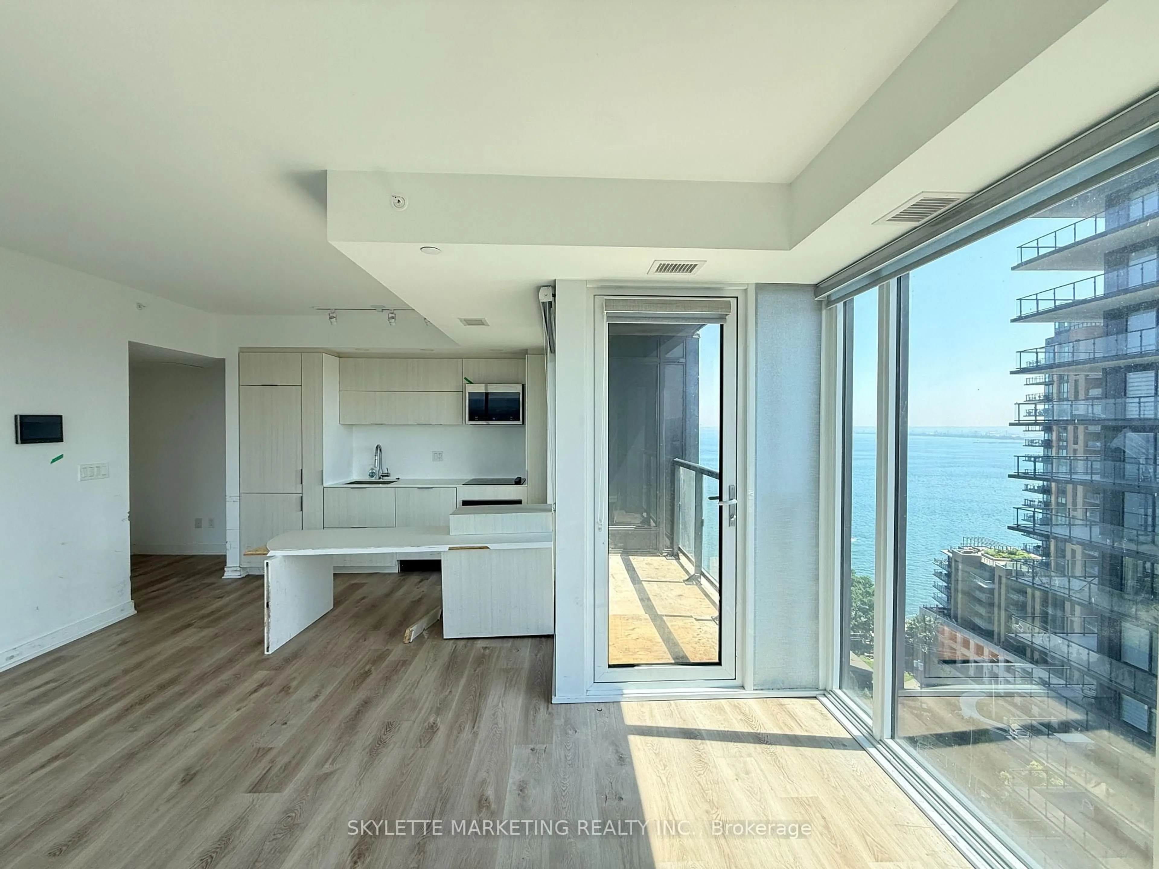 Unknown for 370 Martha St #1810, Burlington Ontario L7R 0G9