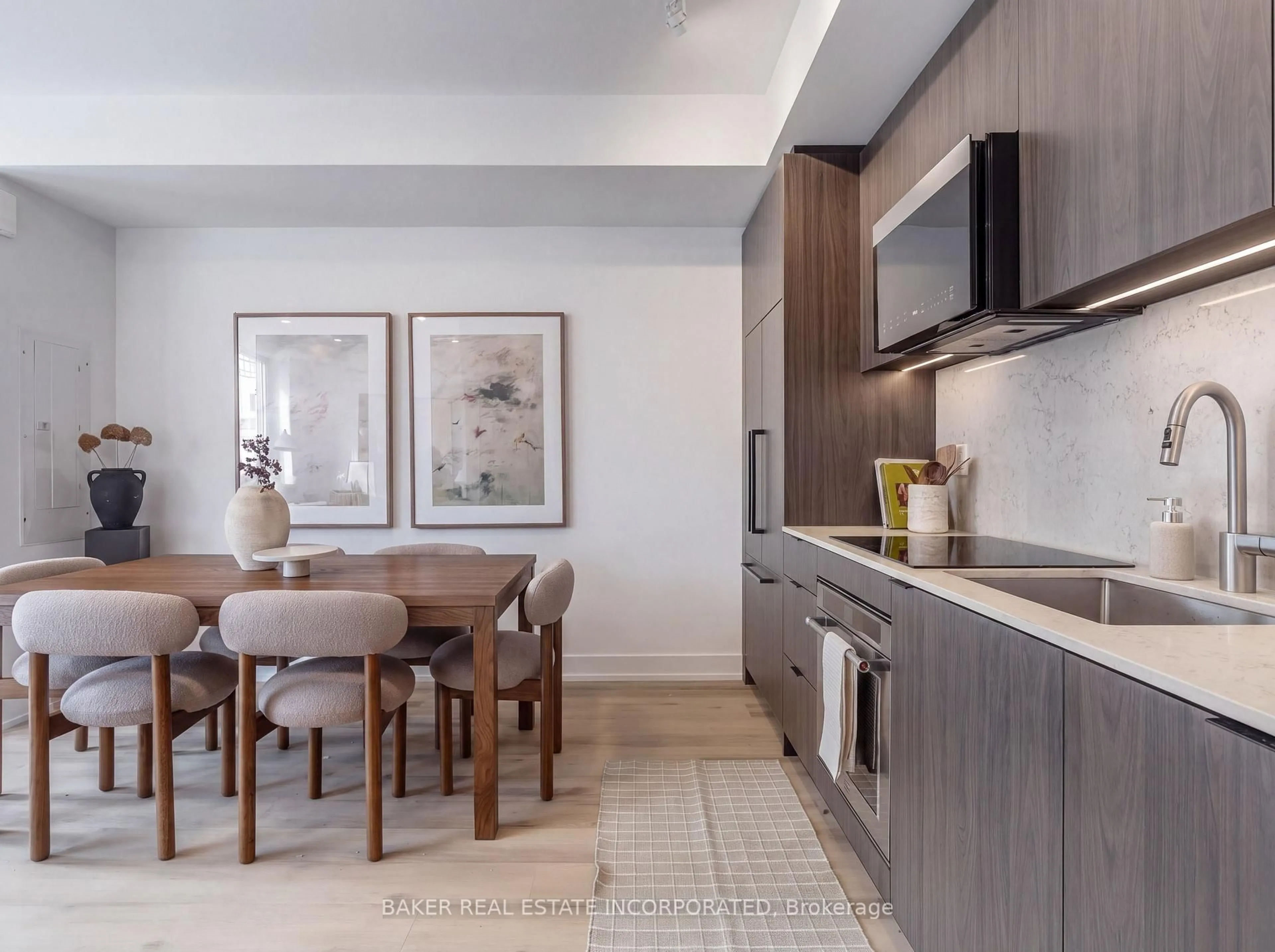 Open concept kitchen, unknown for 251 Masonry Way #5, Mississauga Ontario L5H 0B3