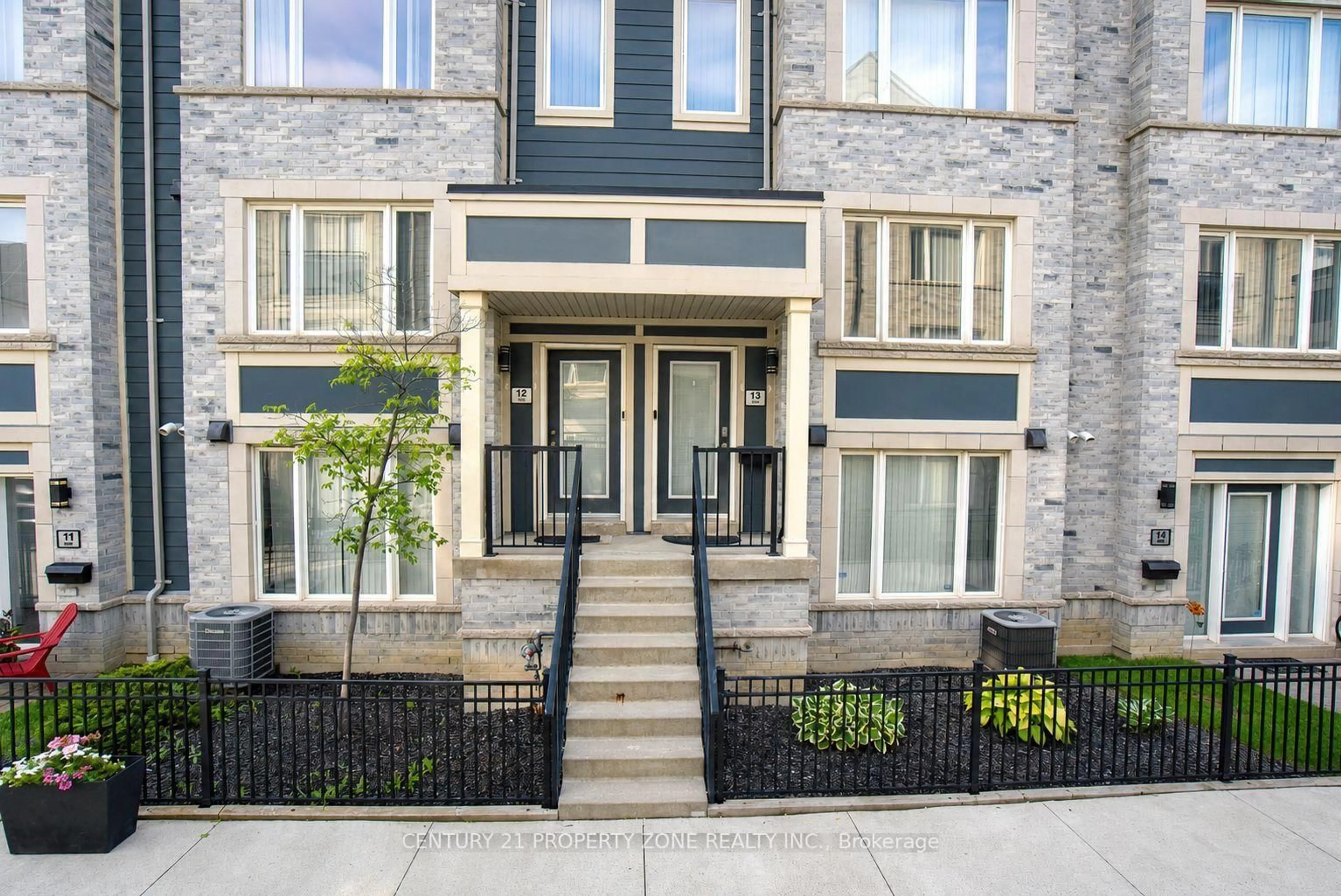 Unknown for 5035 Oscar Peterson Blvd #12, Mississauga Ontario L5M 0P4