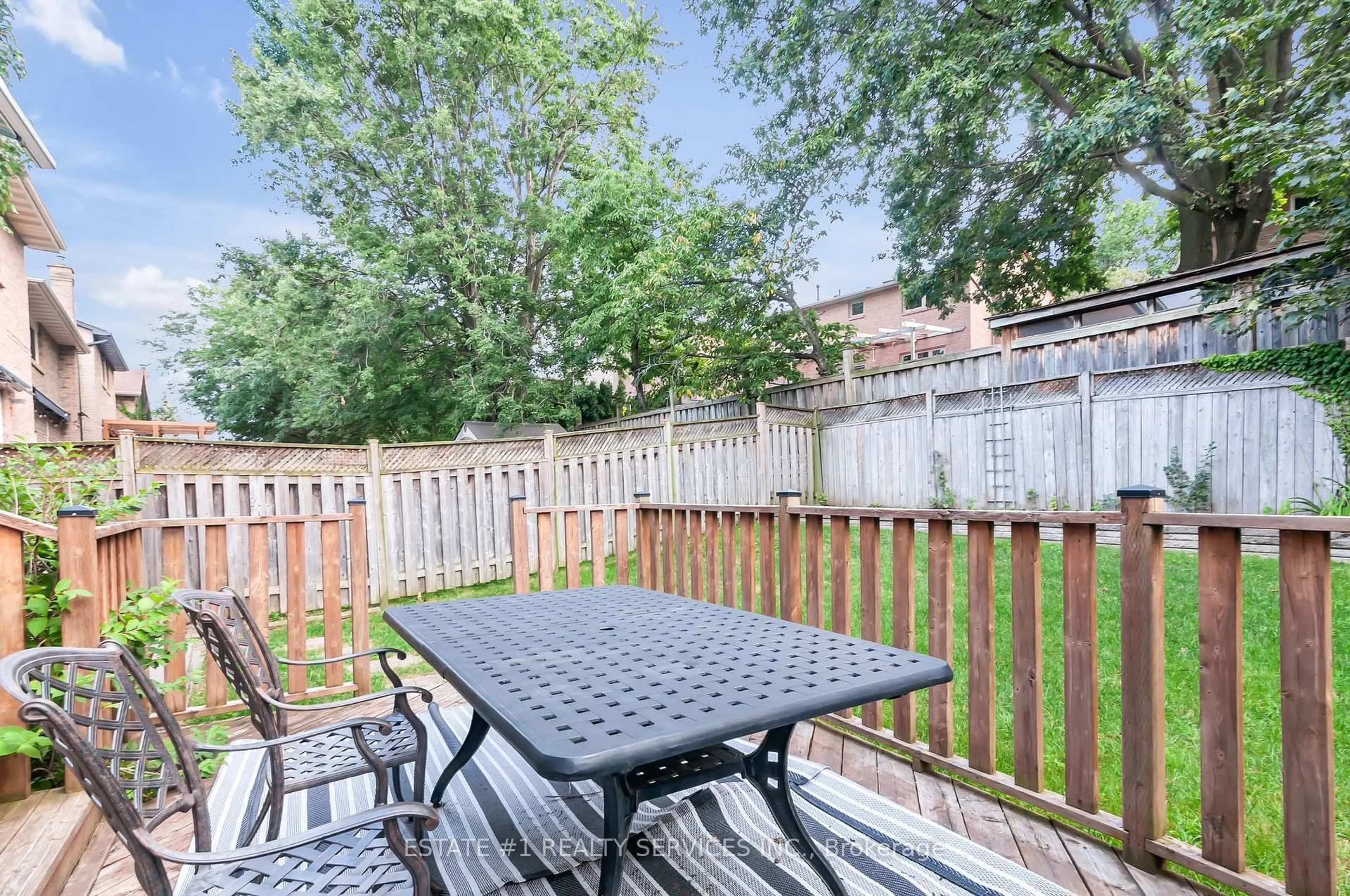 Patio, street for 4212 Powderhorn Cres, Mississauga Ontario L5L 3B9