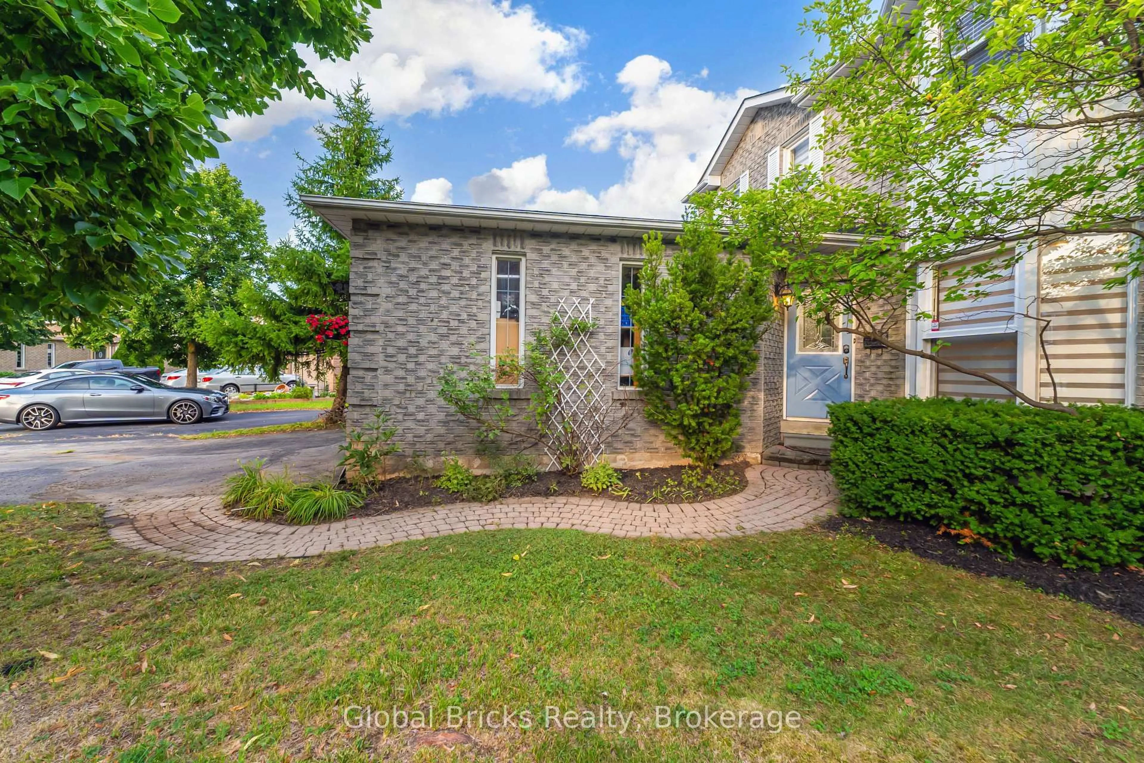 Home with brick exterior material, street for 6190 Saltmarsh Crt, Mississauga Ontario L5N 5V8