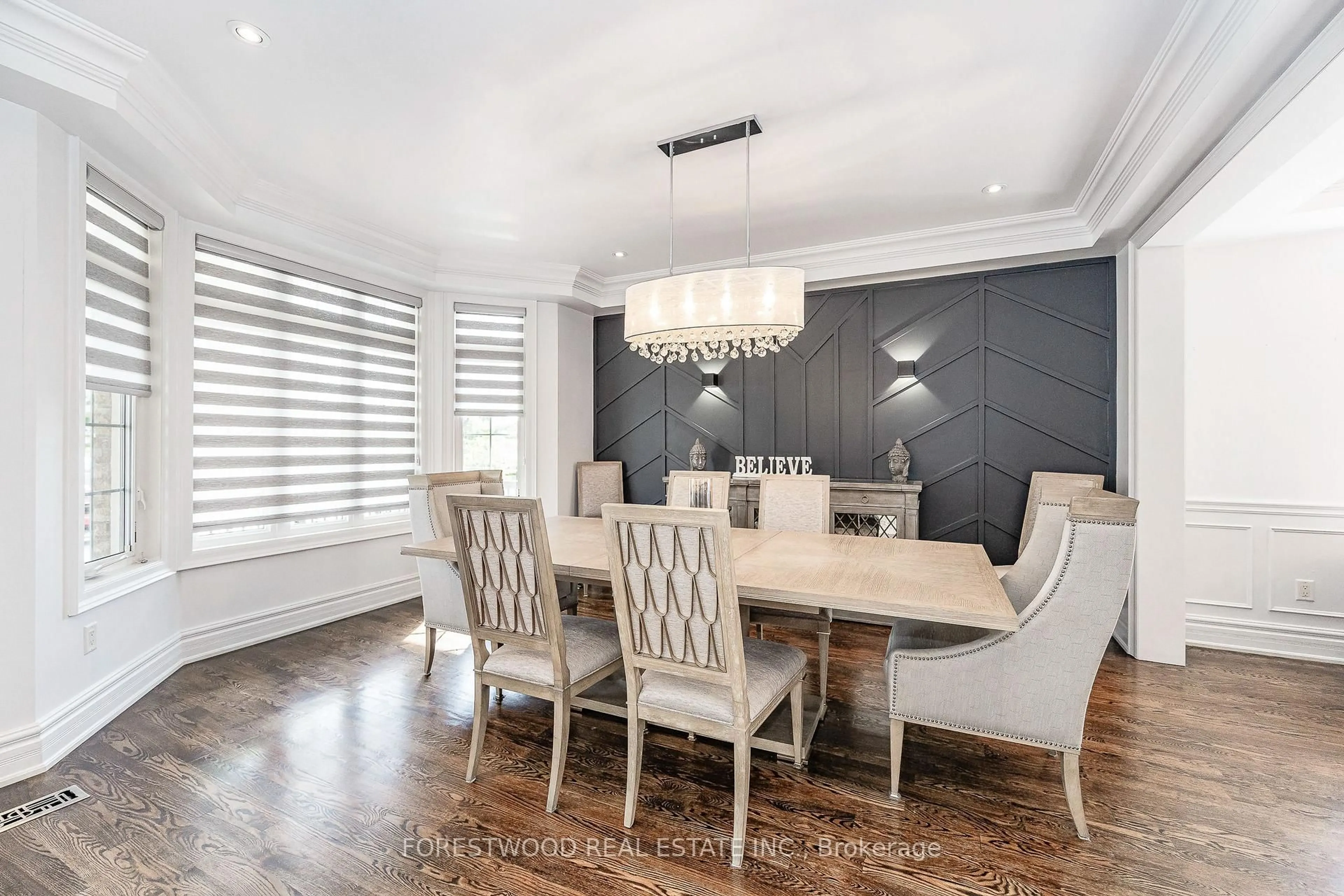 Dining room, wood/laminate floor for 138 Winston Park Blvd, Toronto Ontario M3K 1C5