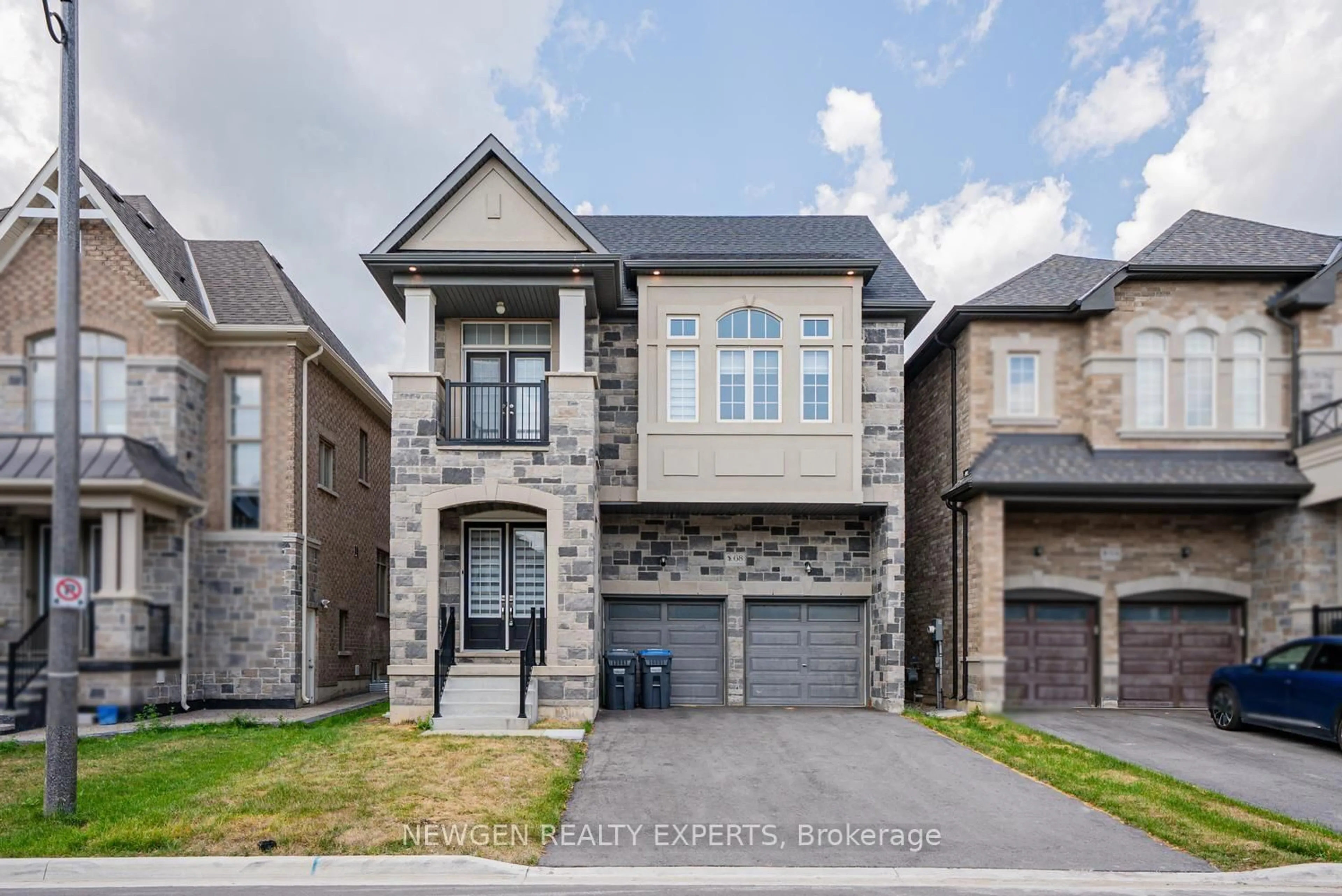 Home with brick exterior material, street for 68 Stowmarket St, Caledon Ontario L7C 3Y5