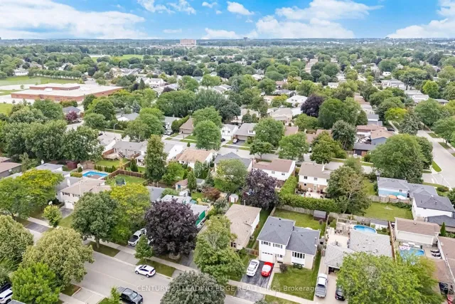3245 Lansdown Dr, Burlington 4