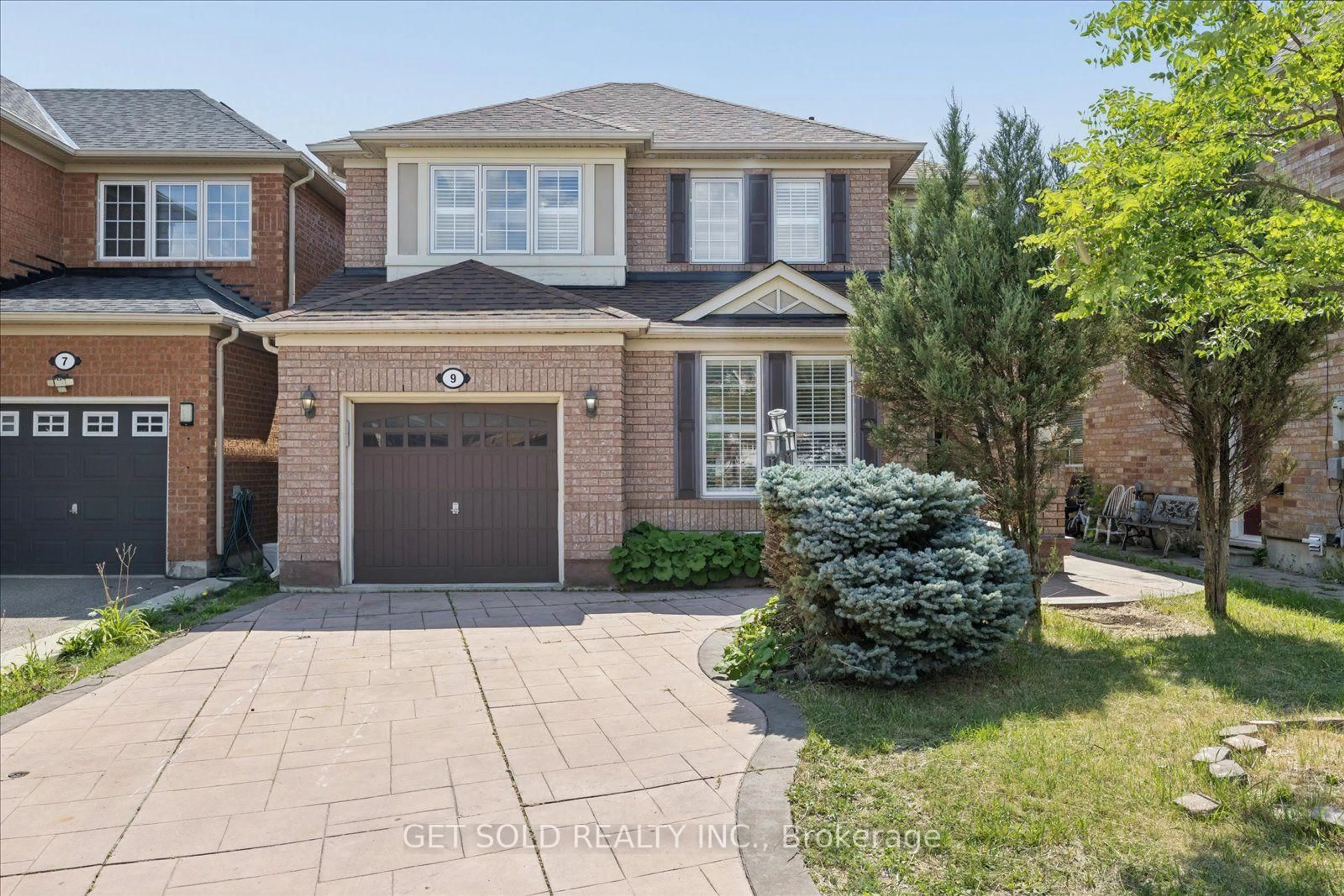 Home with brick exterior material, street for 9 Raccoon St, Brampton Ontario L6S 6L8
