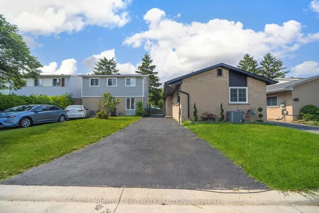 3 Hapsburg Sq, Brampton 5