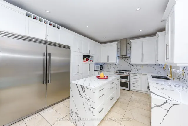 36 Lucky Lane, Brampton 2
