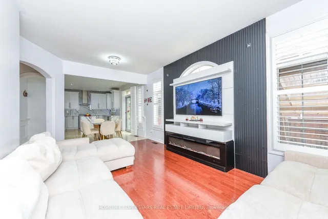 36 Lucky Lane, Brampton 5
