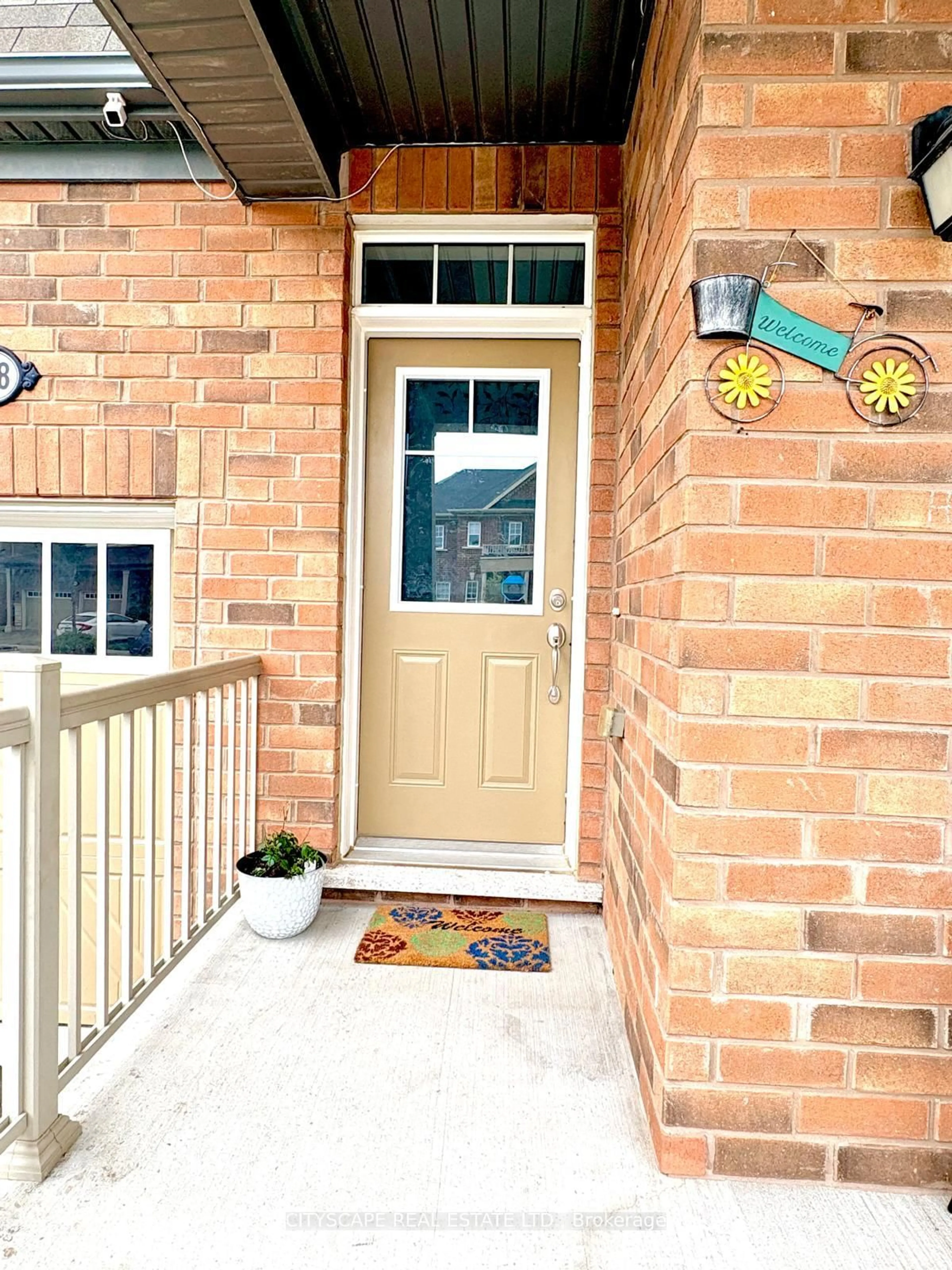 Indoor entryway for 538 Edenbrook Hill Dr, Brampton Ontario L7A 4T7