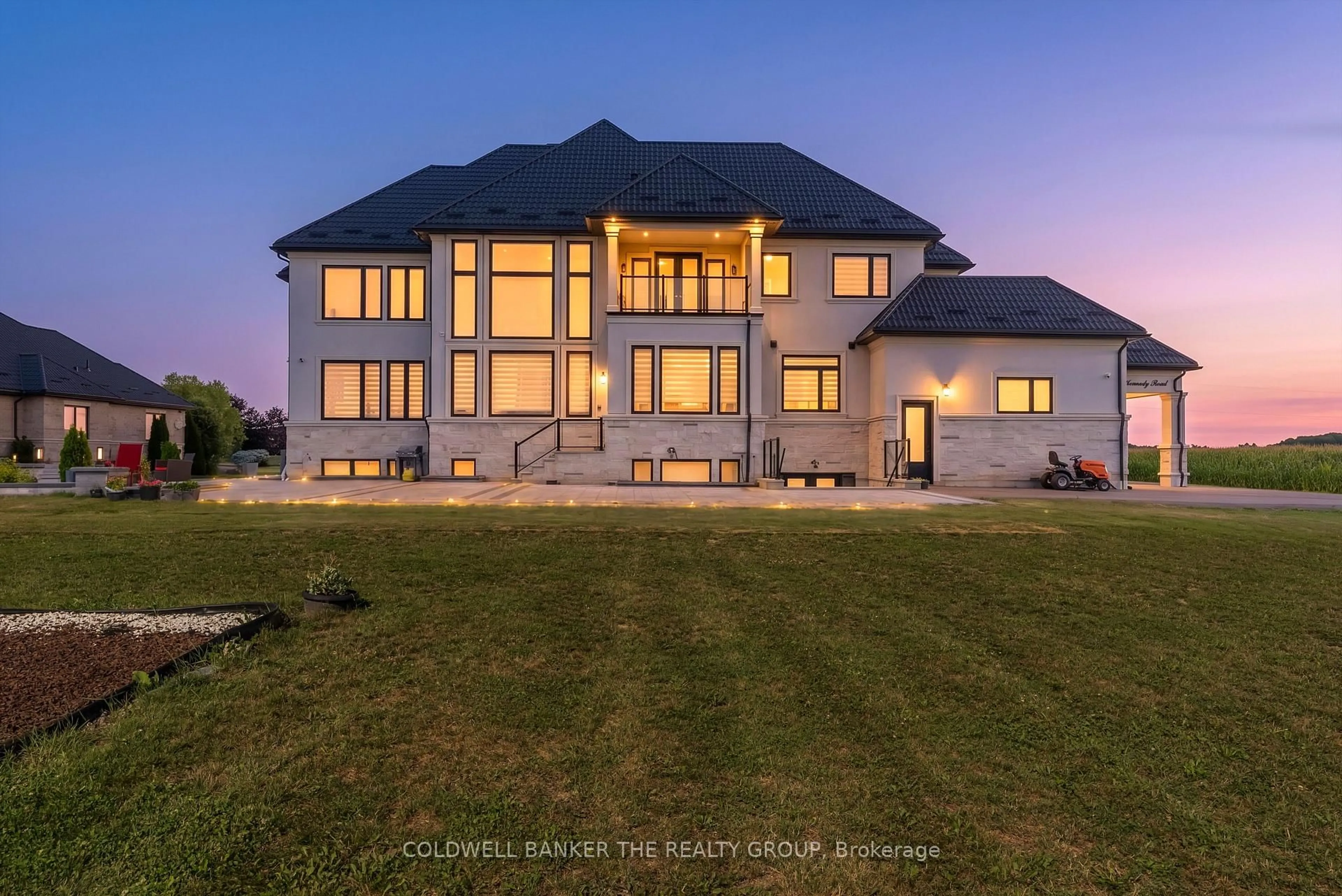 A pic from outside/outdoor area/front of a property/back of a property/a pic from drone, unknown for 14374 Kennedy Rd, Caledon Ontario L7C 2G3