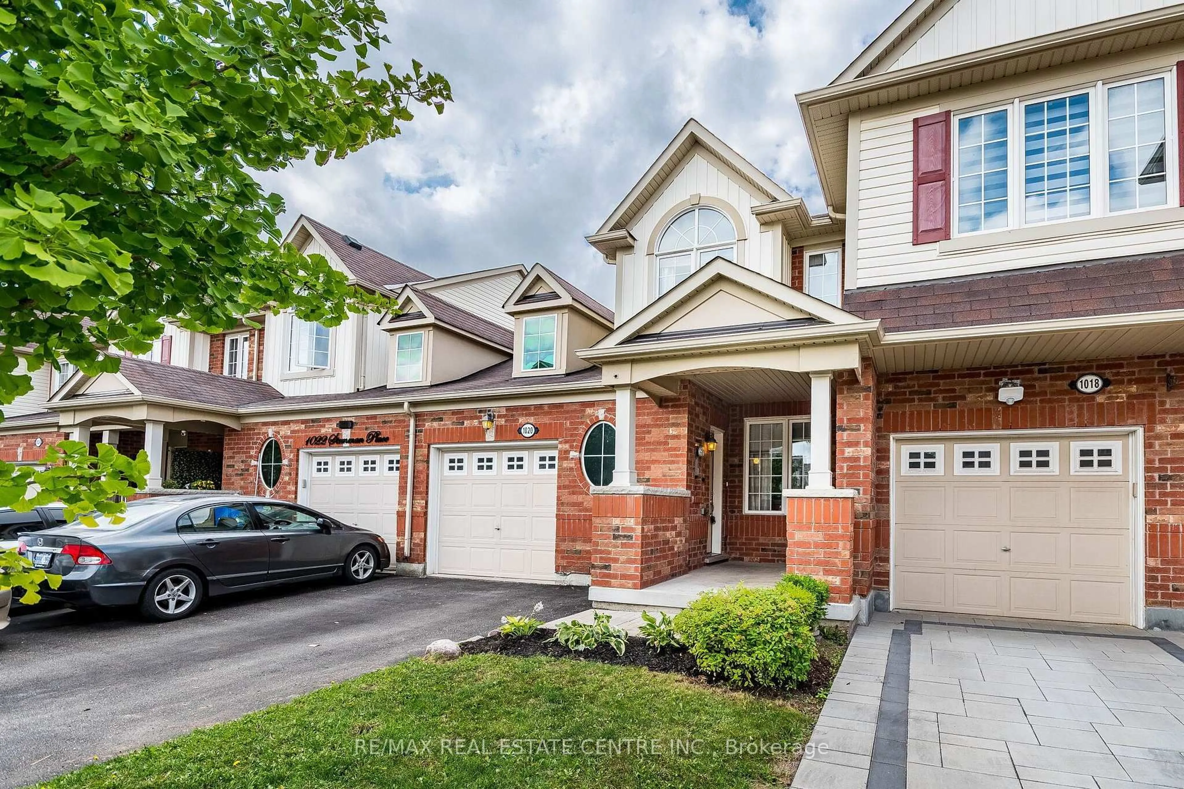Home with brick exterior material, street for 1020 Stemman Pl, Milton Ontario L9T 8H3